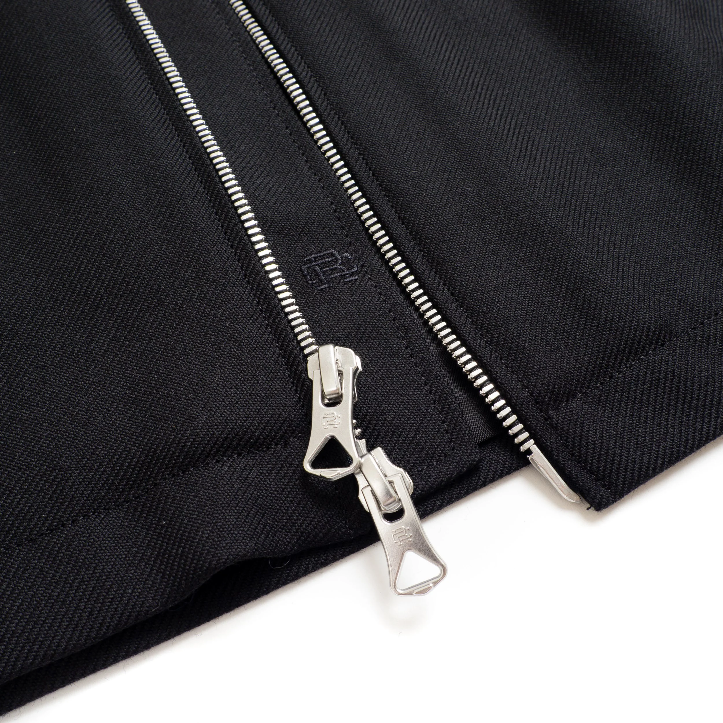 RC-Venue-Wool-Twill-Overshirt-Black-05.jpg