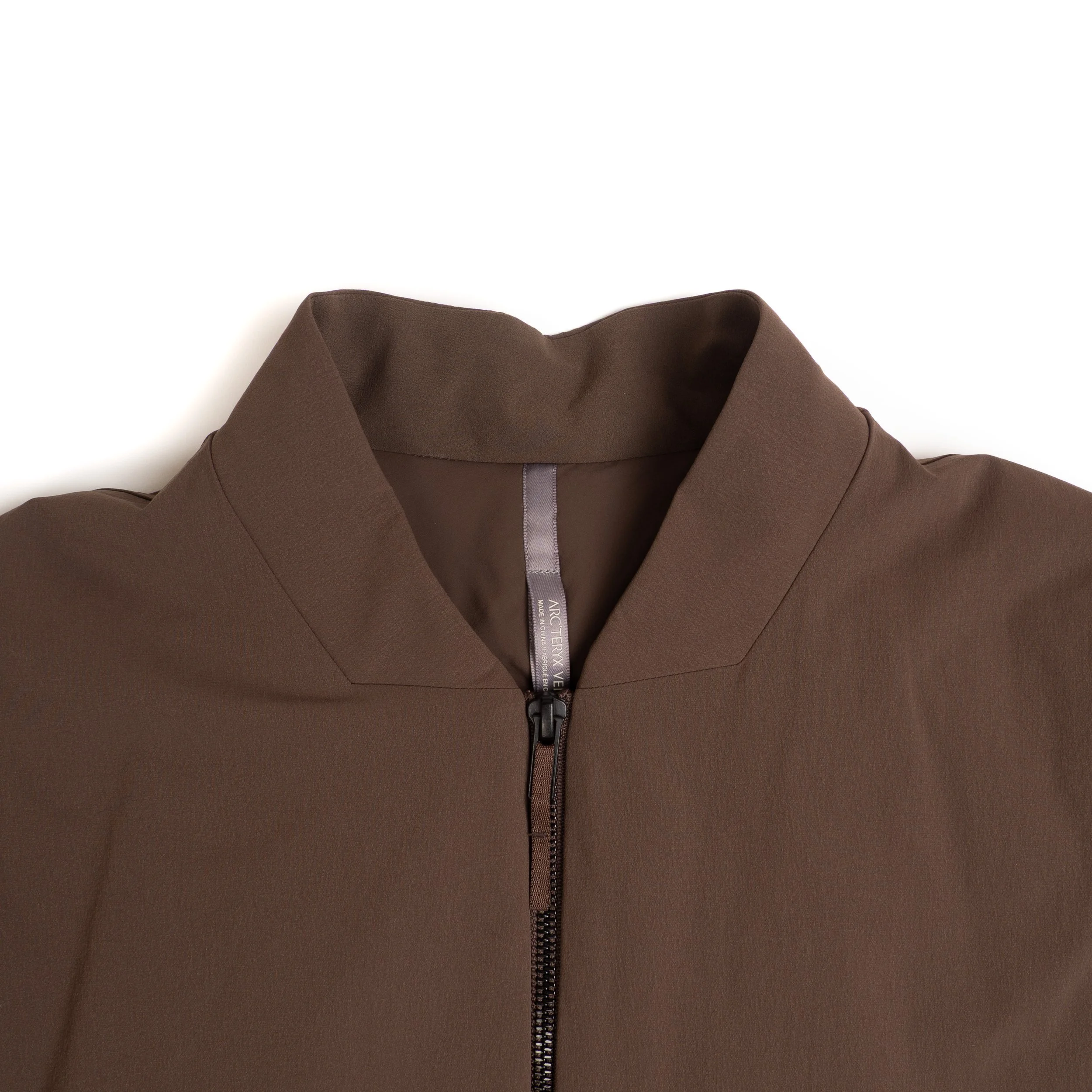 VEILANCE-Diode-Ins-Bomber-Sable-04.jpg
