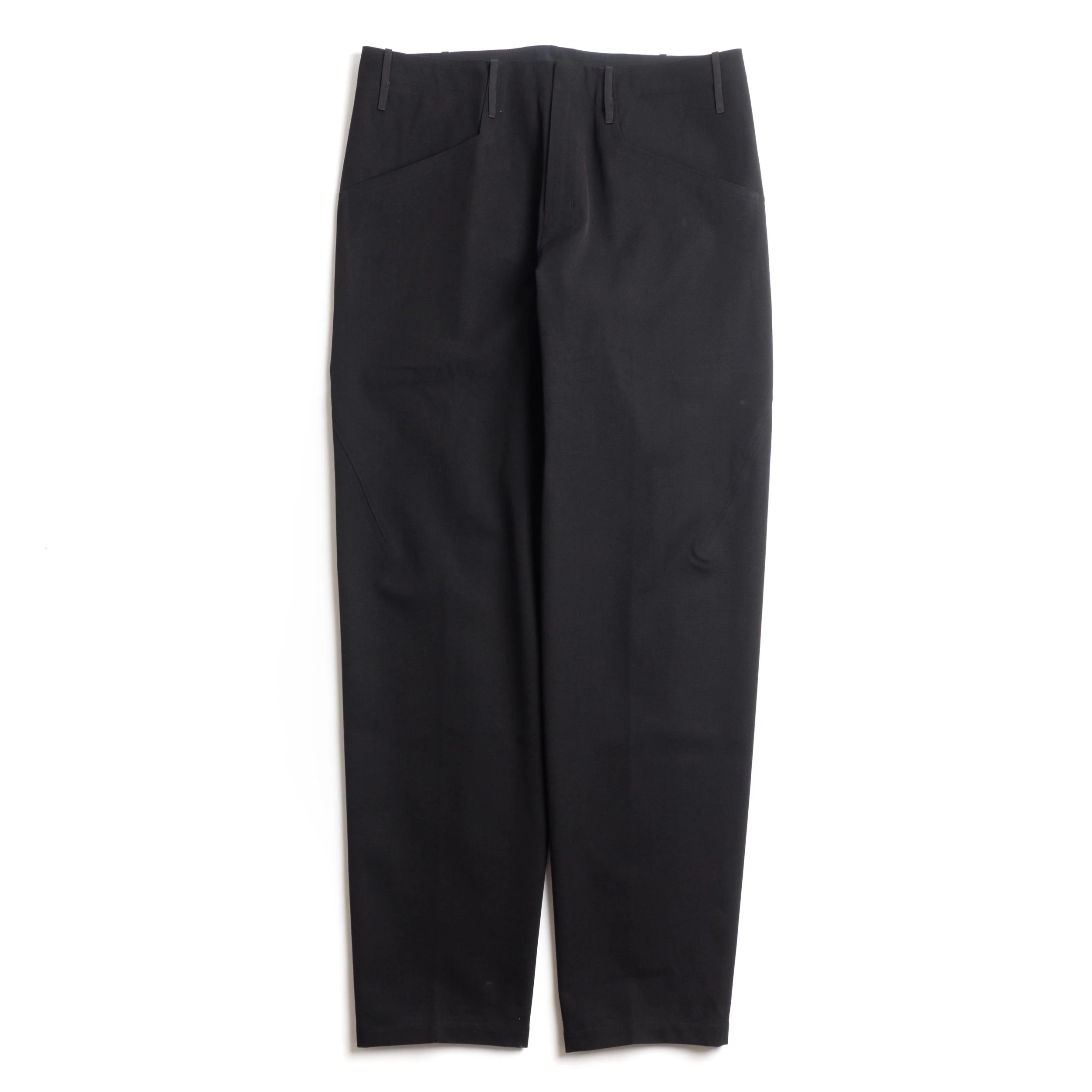 AV-Voronoi-Wool-Black-01.jpg