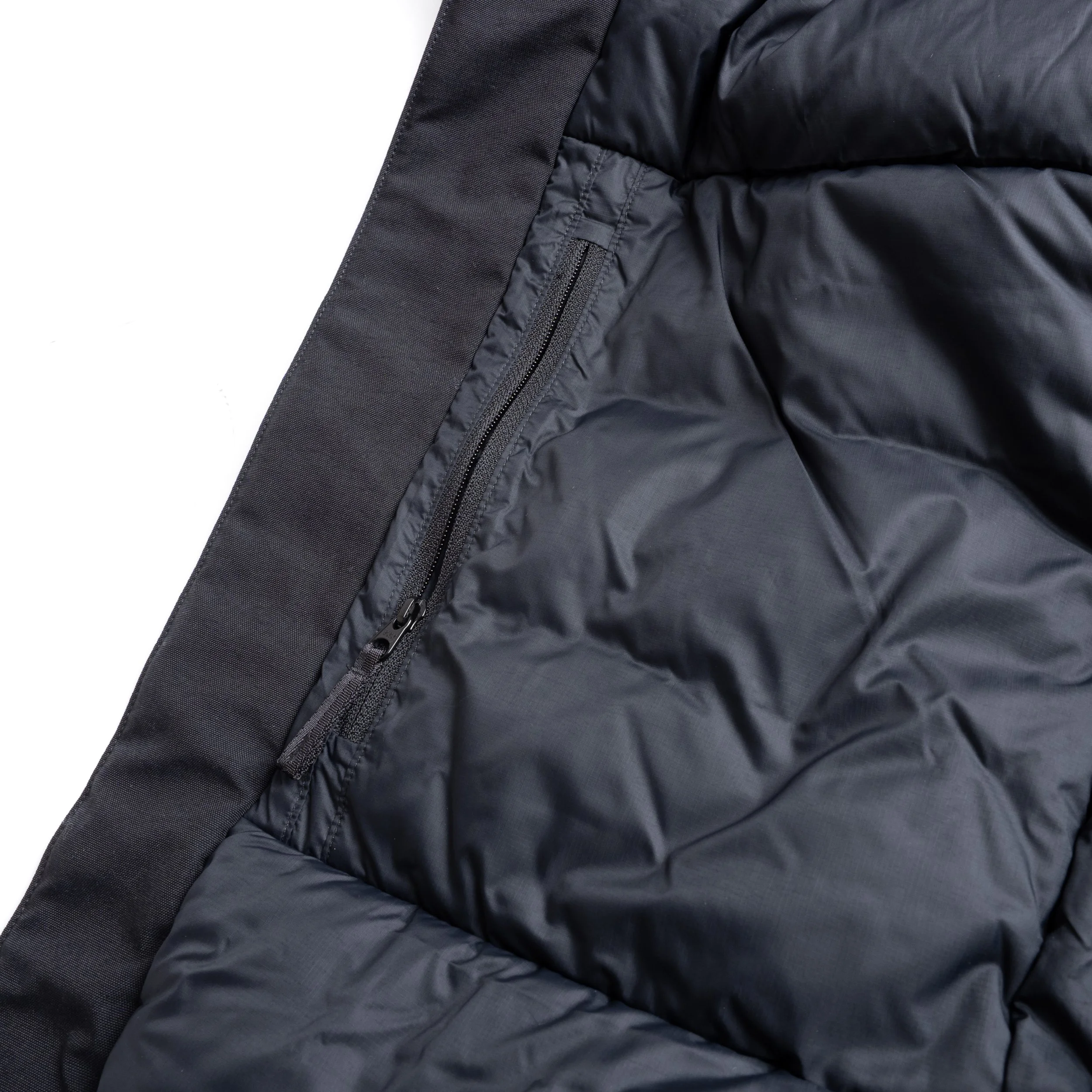 Arc-Therme-Down-Parka-Black-07.jpg