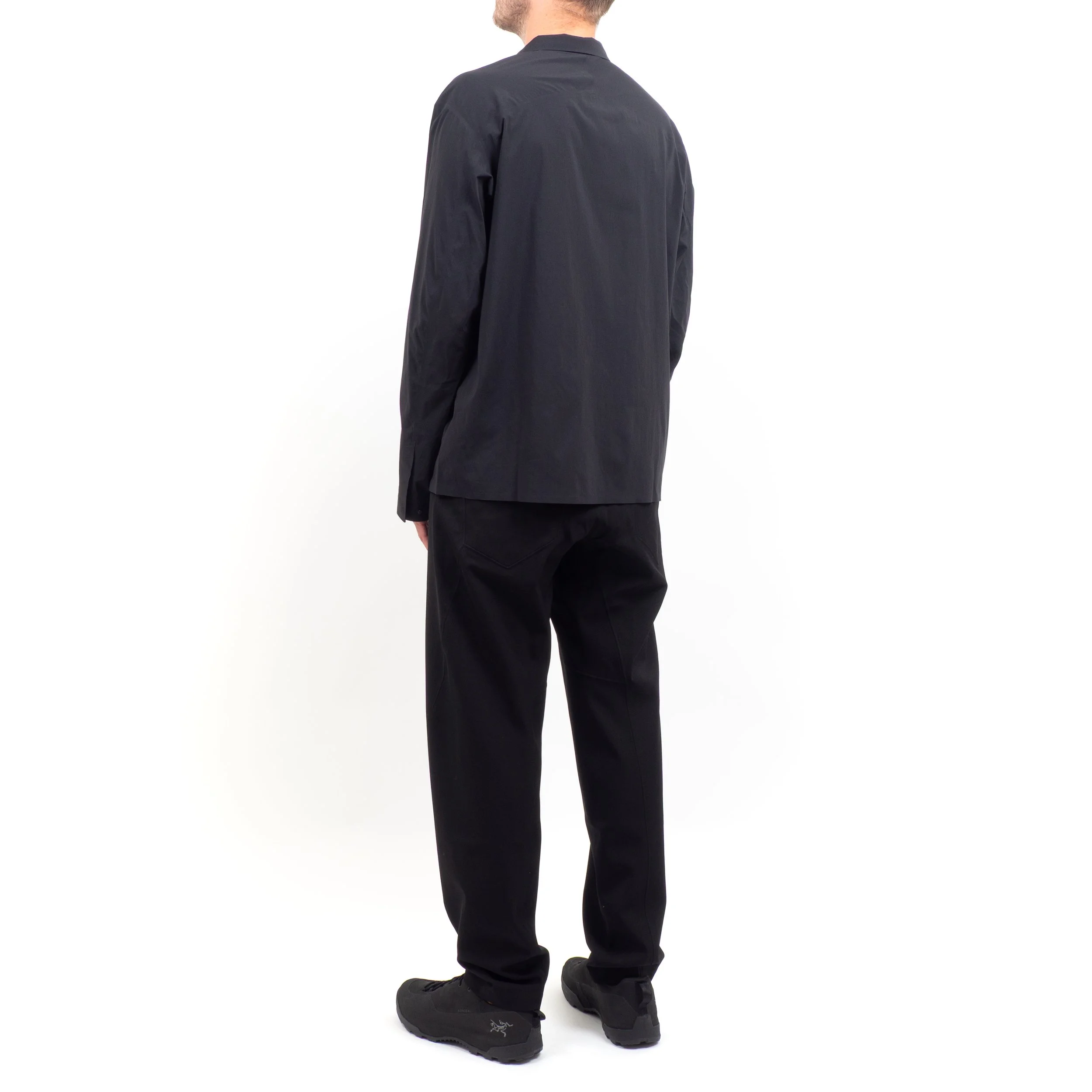 AV-Metry-LS-Shirt-Black-03.jpg