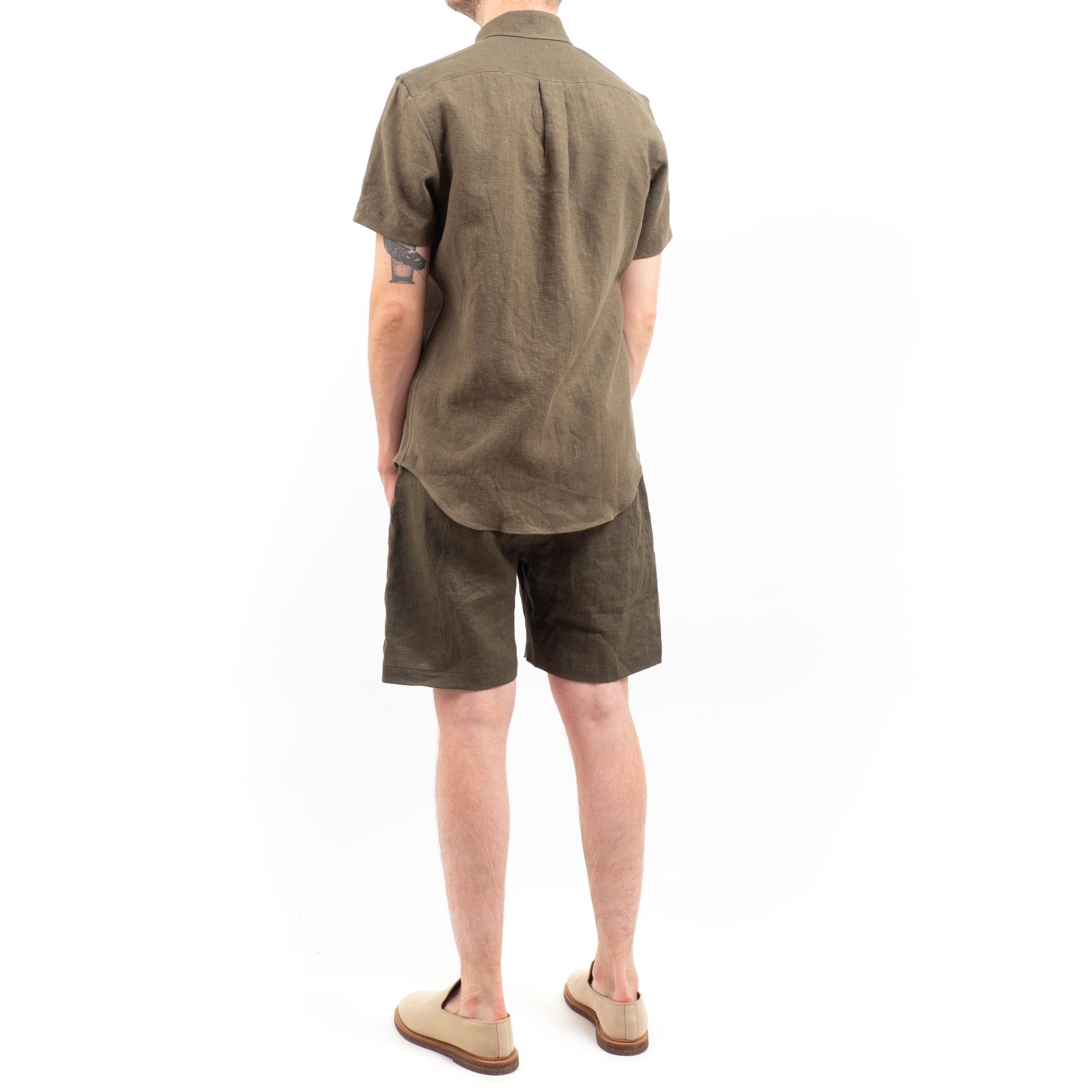 IS-Brushed-Linen-SS-Olive-OB-02.jpg