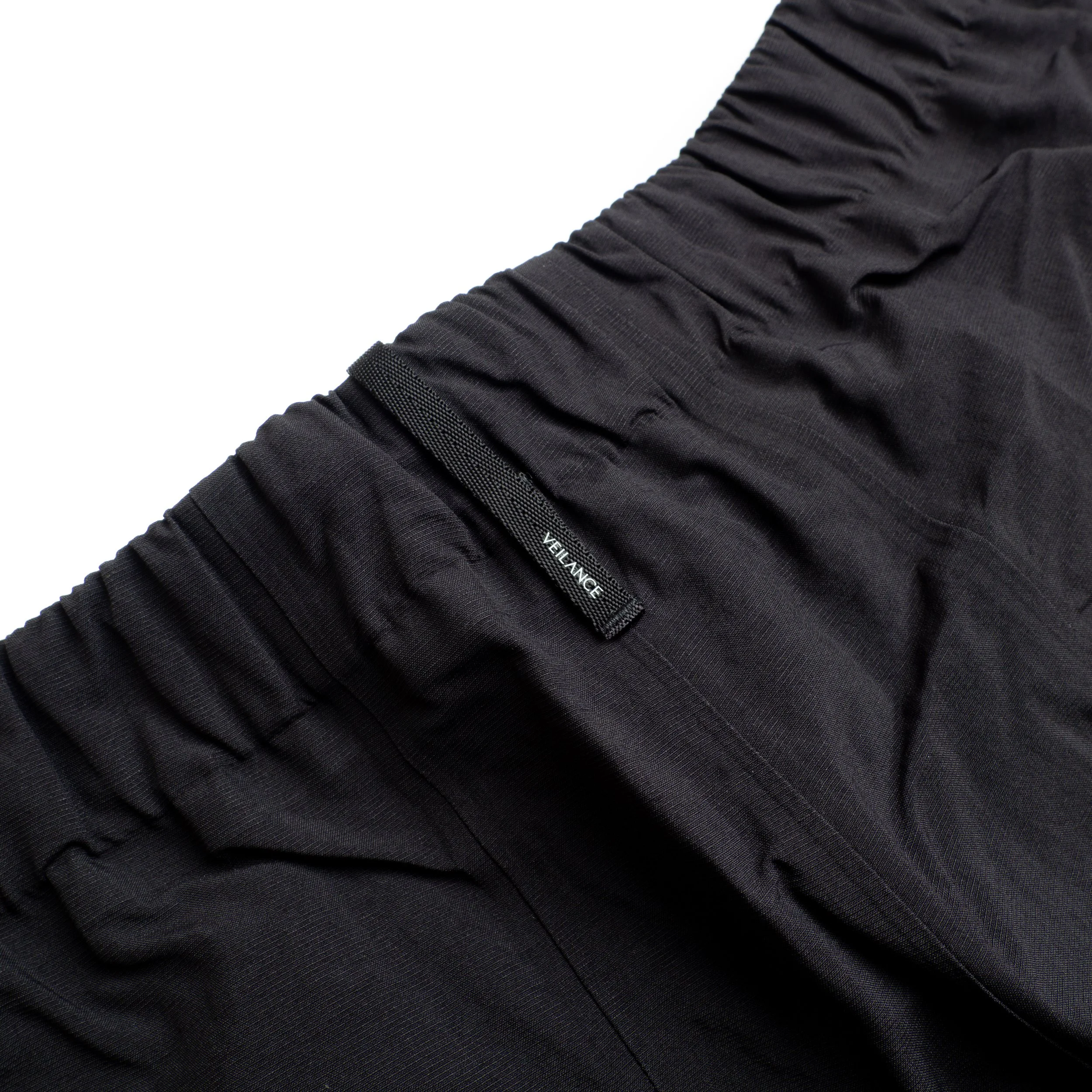 VEILANCE-SpereShort-Black-05.jpg