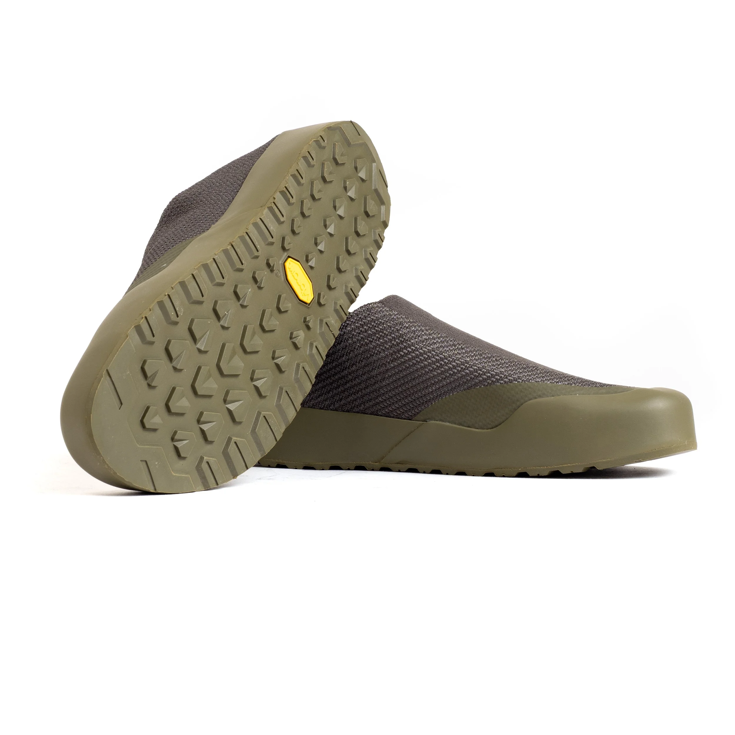 arc-kragg-shoe-mongoose-tatsu-02.jpg