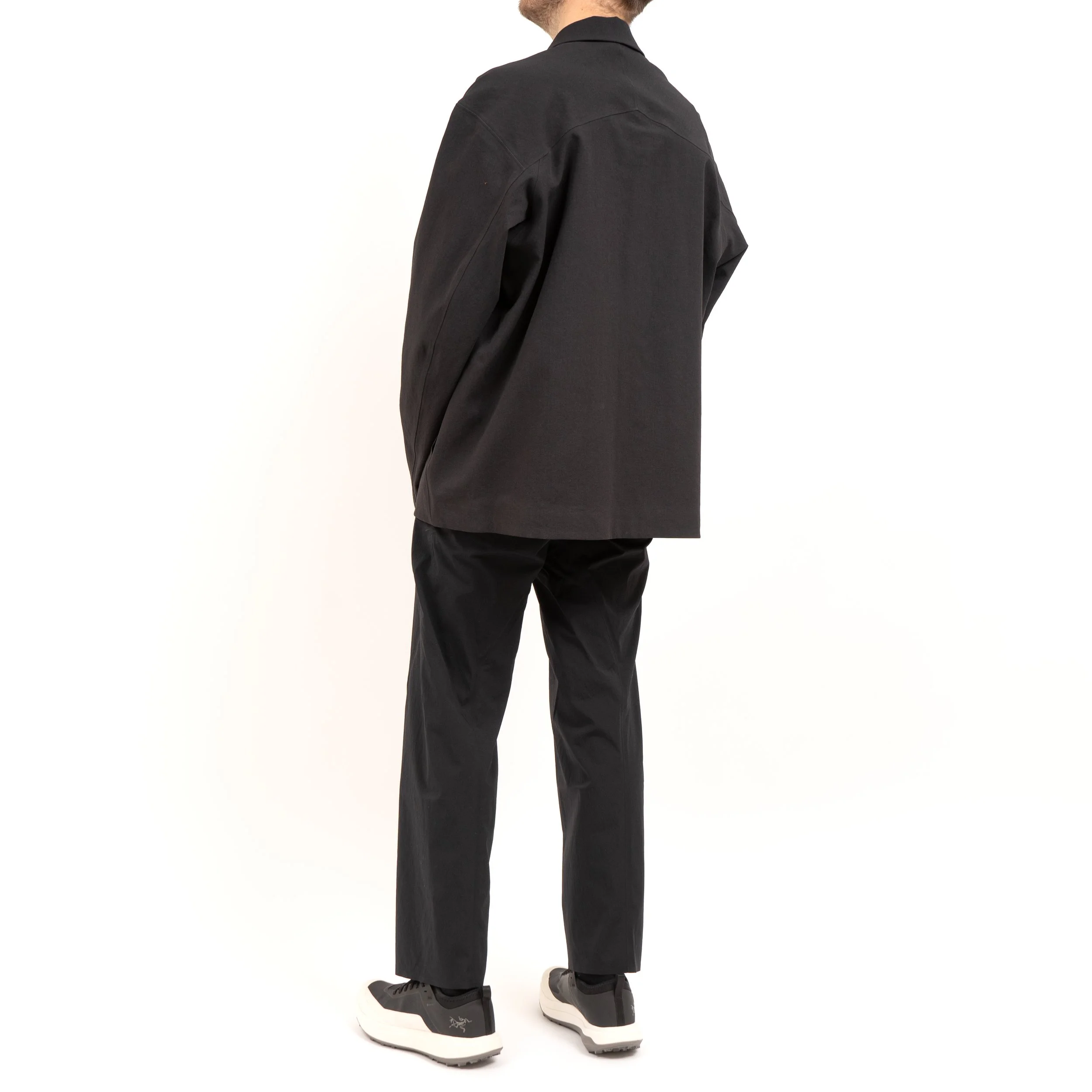 AV-Mionn-Softshell-OS-Black-OB-02.jpg