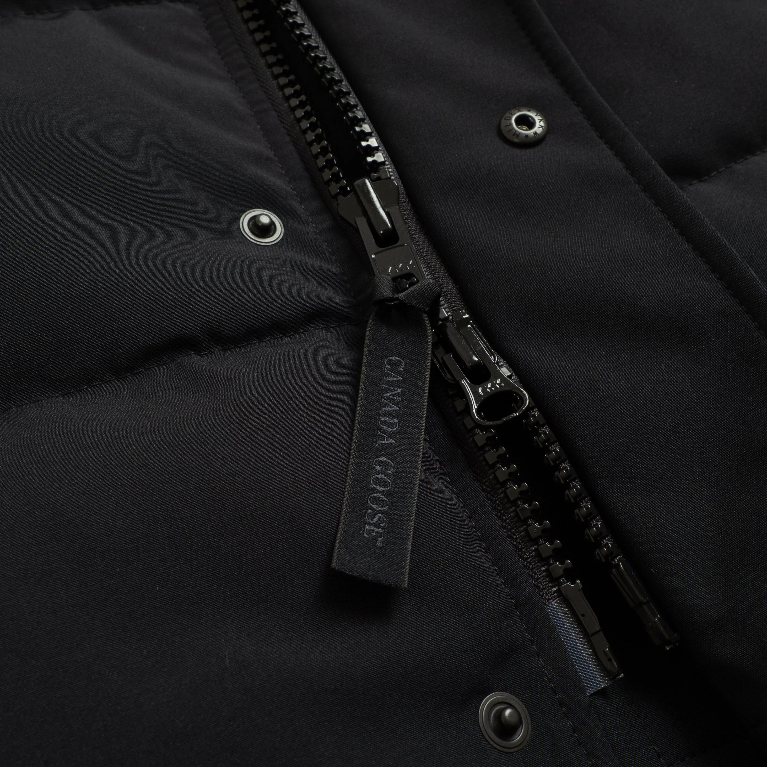 CG-MacMillian-Parka-BL-Black-06.jpg