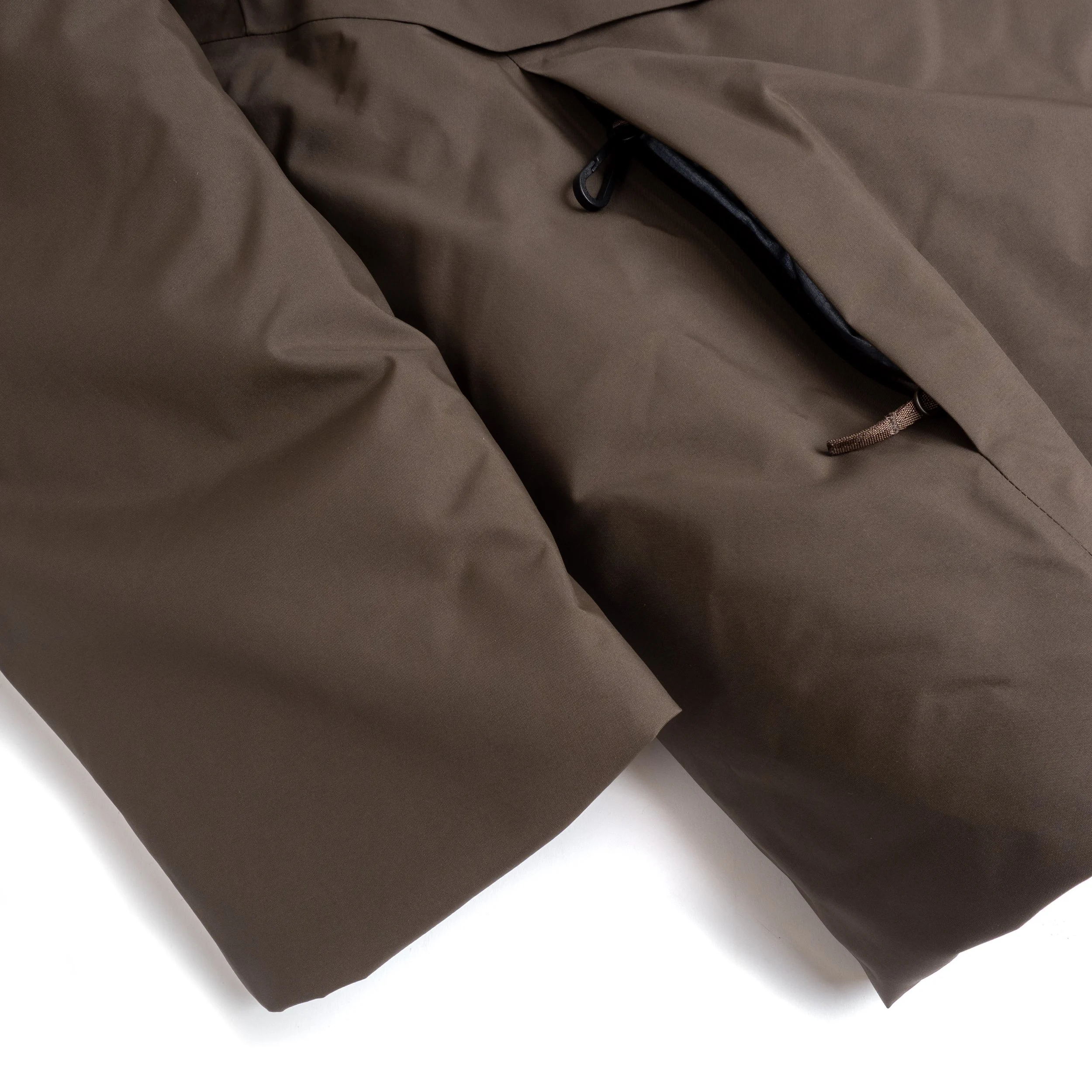 VEILANCE-Sorin-Down-Jacket-Sable-04.jpg