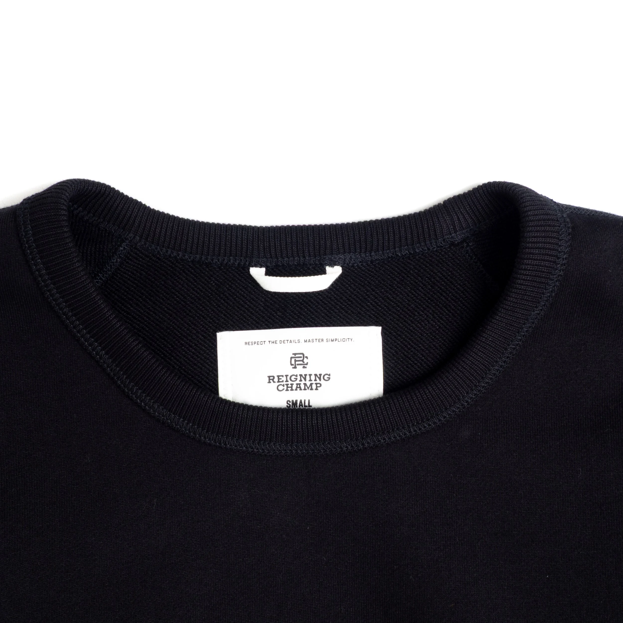 RC-Slim-PulloverCrewneck-Black-04.jpg