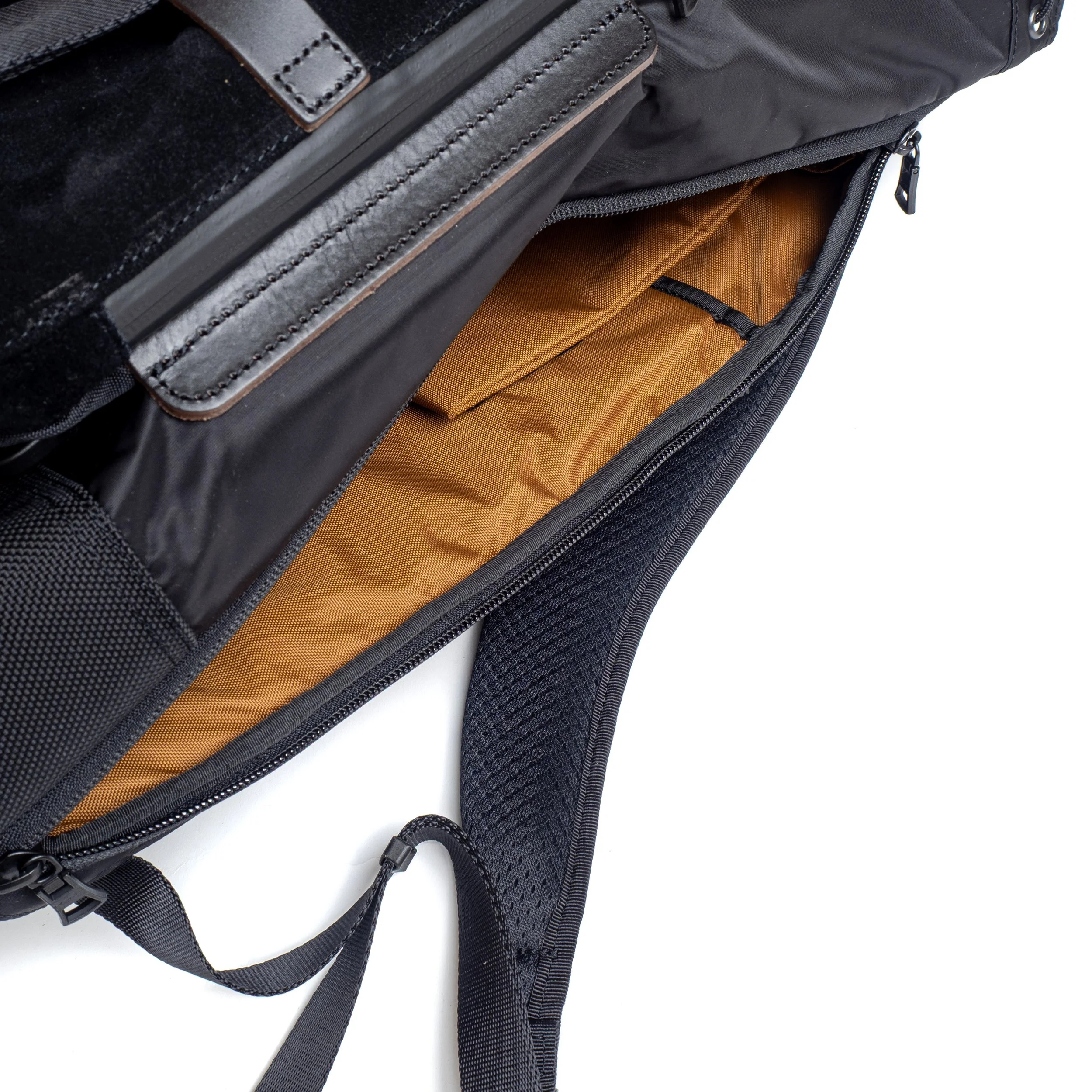 MP-Rouge-Backpack-Black-05.jpg