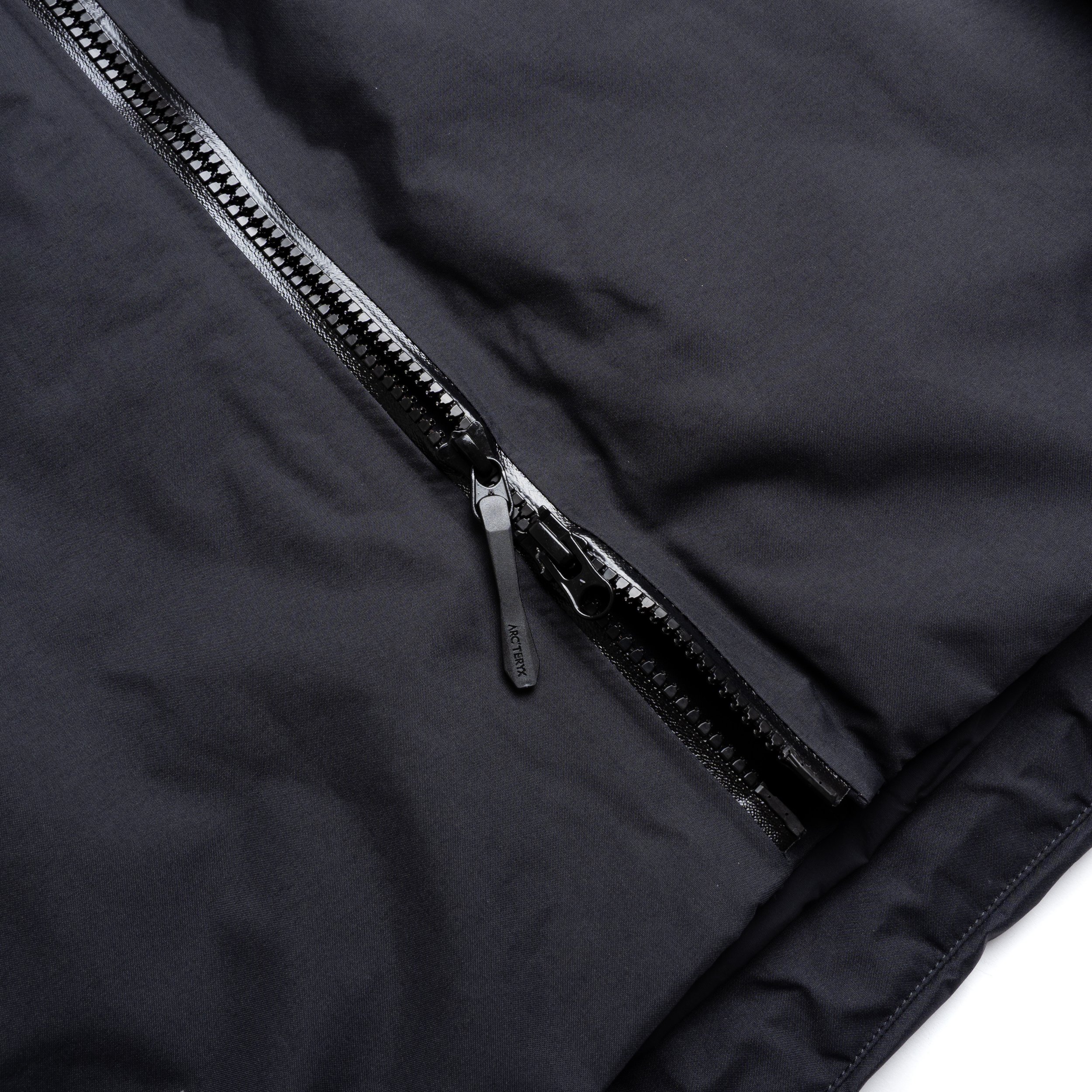 Arc-Ralle-Ins-Jacket-Black-06.jpg