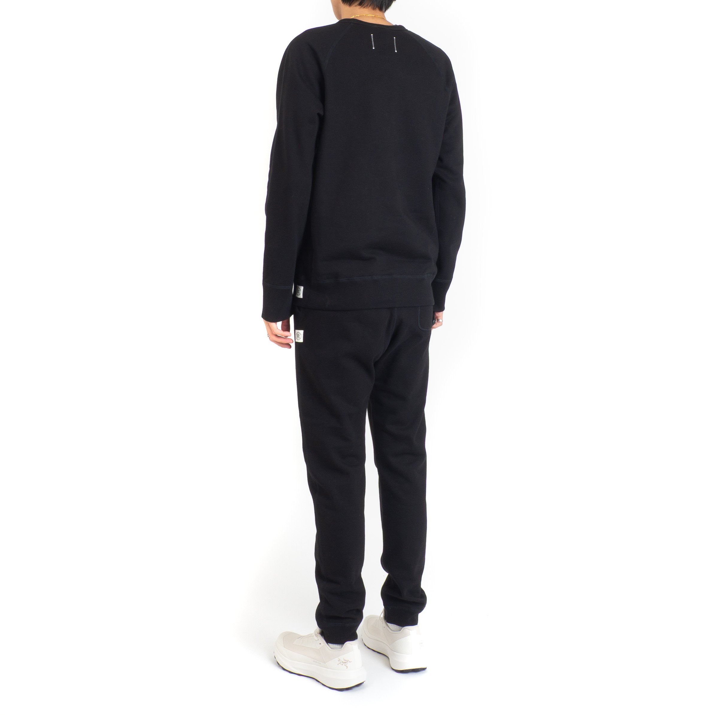 RC-Slim-PulloverCrewneck-Black-03.jpg