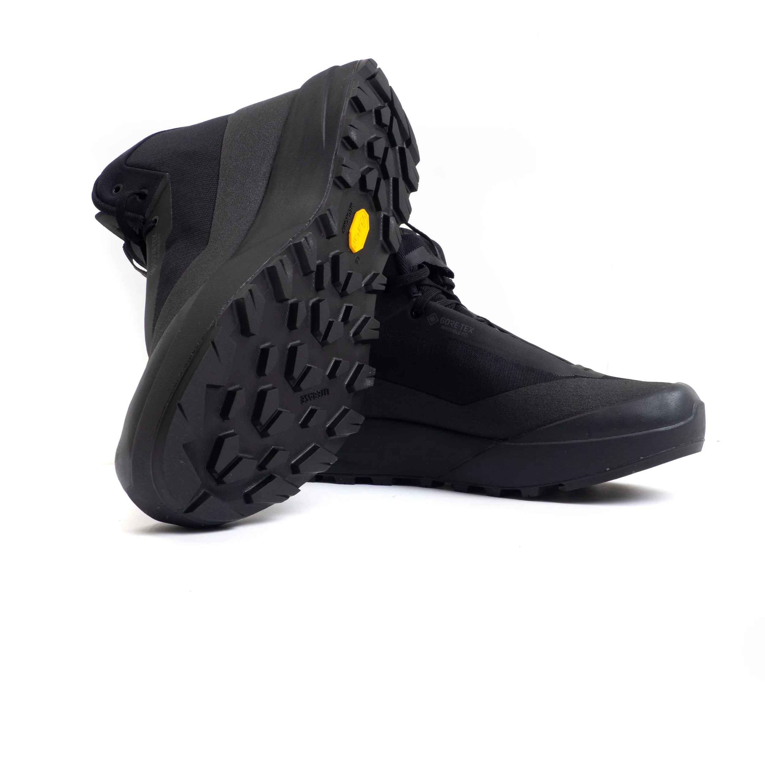 arc-kopec-mid-boot-black-02.jpg