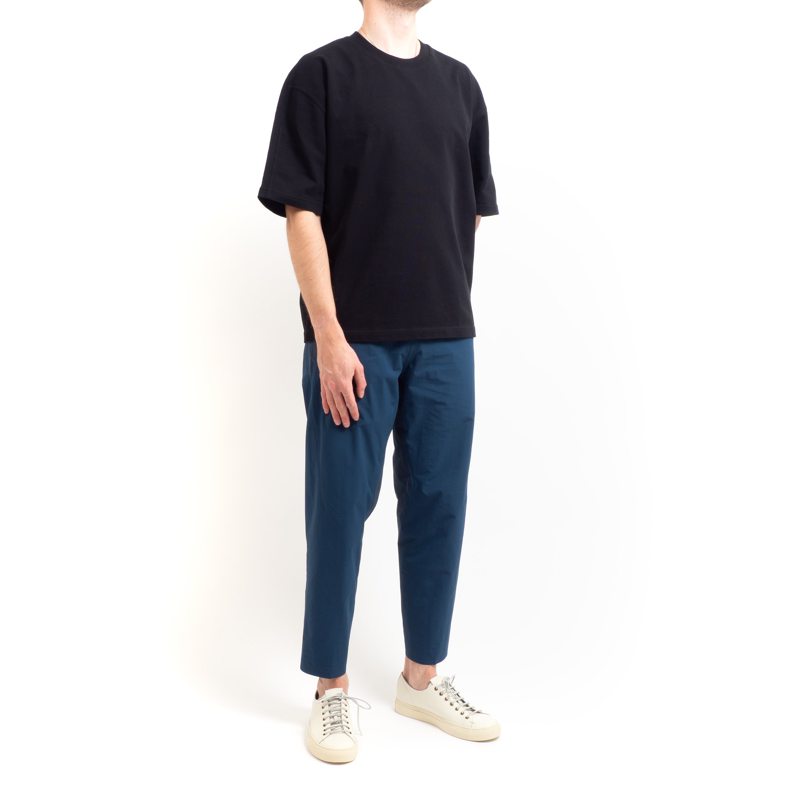 AV-Secant-Trackpant-Nightscape-02.jpg