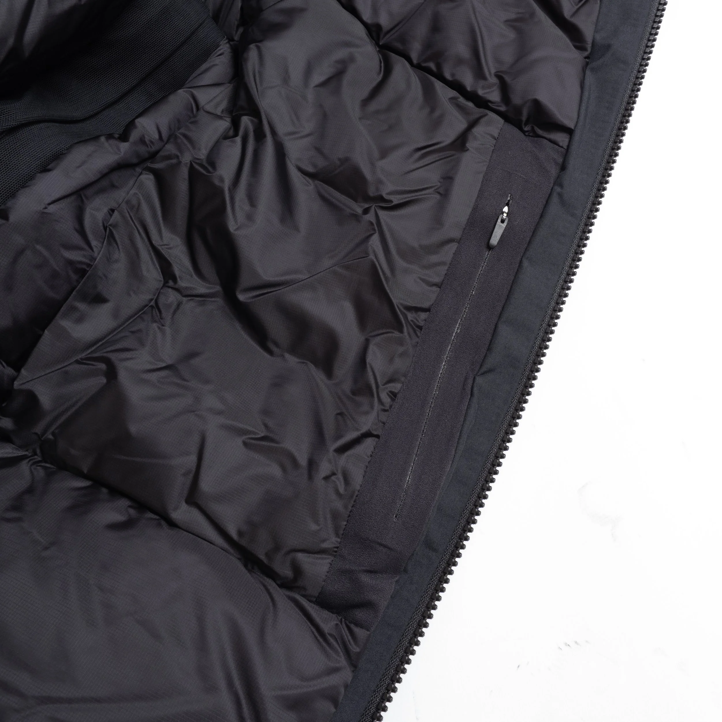 arc-macai-down-jacket-black-06.jpg