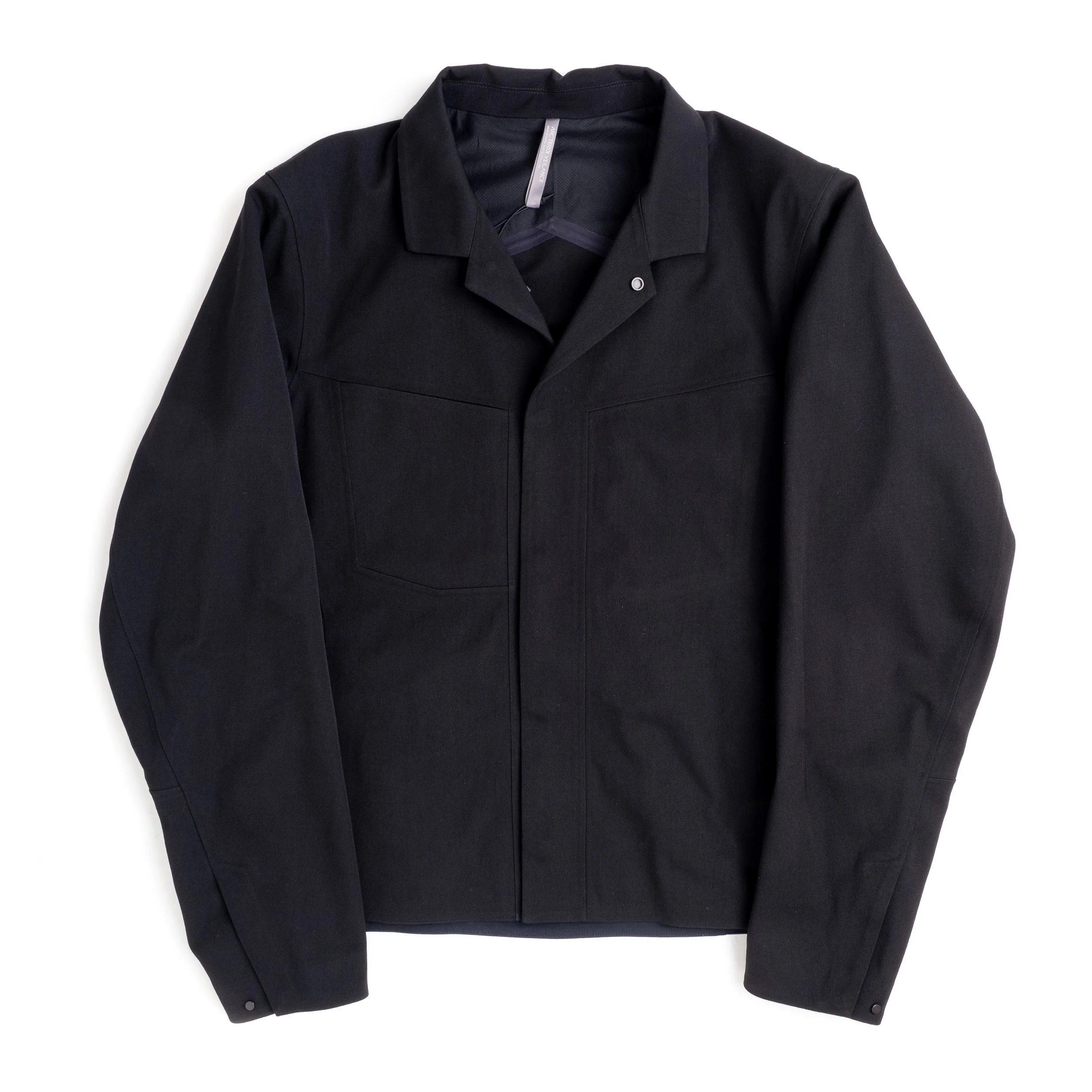 VEILANCE-voronoi-wool-jacket-black-01.jpg