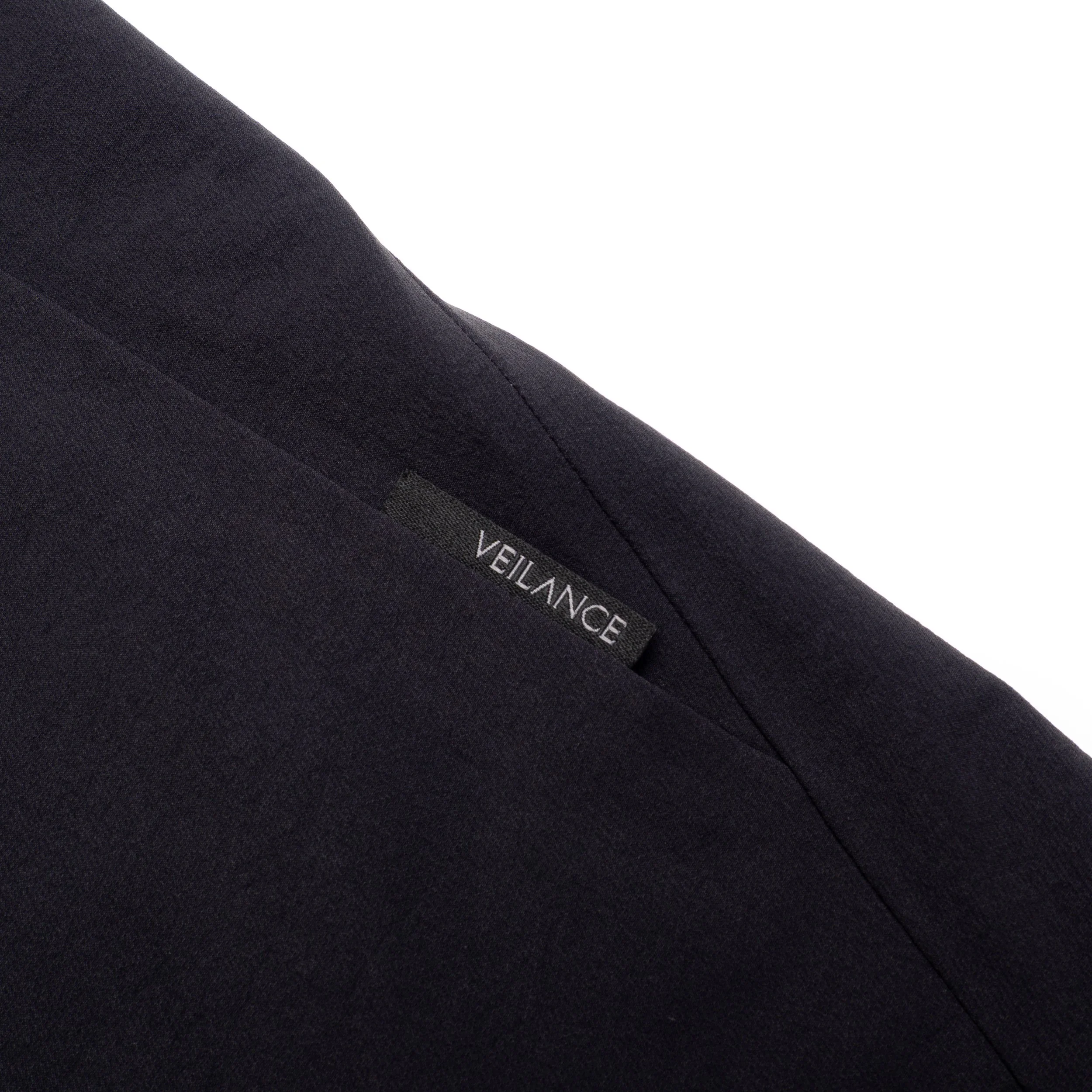 VEILANCE-Isogon-Hoodie-Black-06.jpg