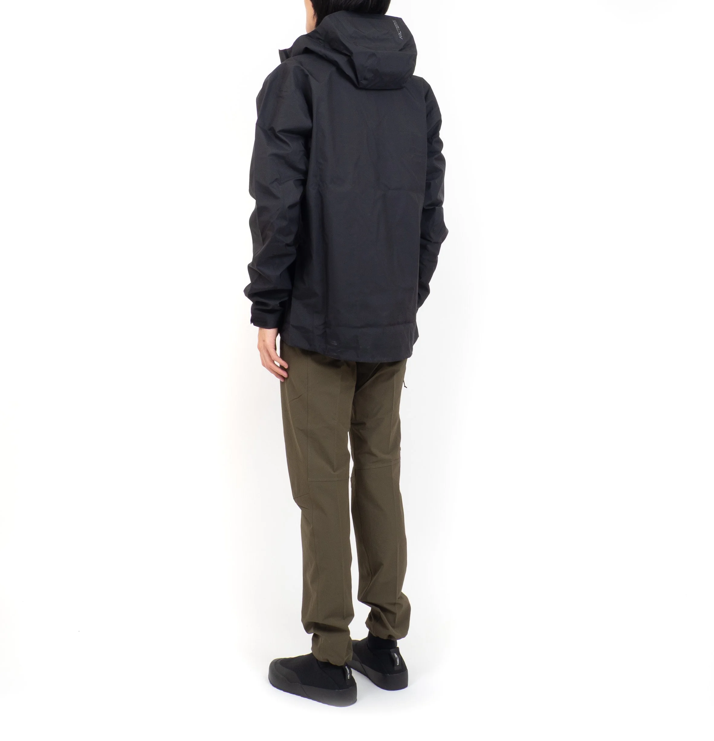 Arc-Beta-Jacket-Black-03.jpg