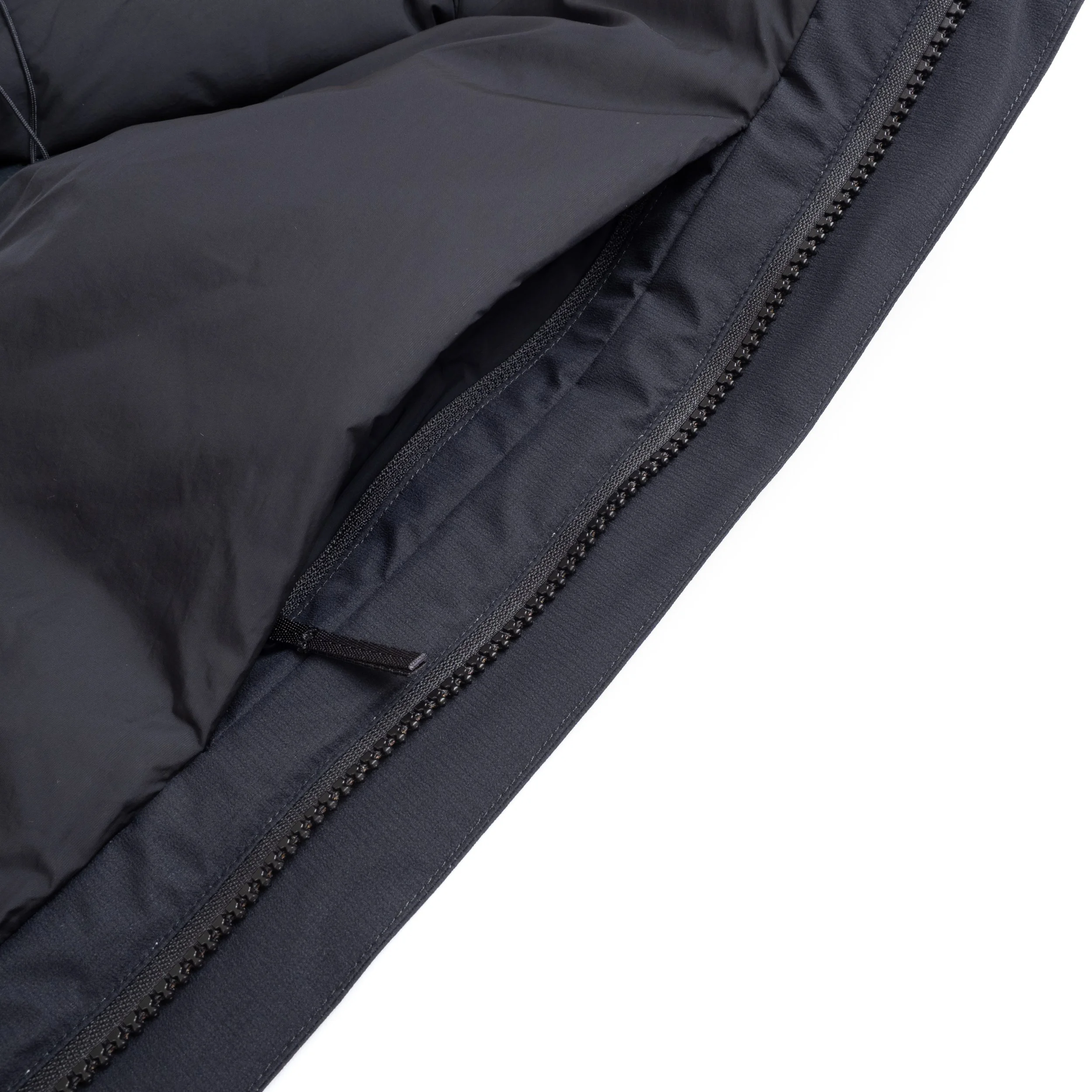 VEILANCE-Euler-ins-jacket-black-07.jpg