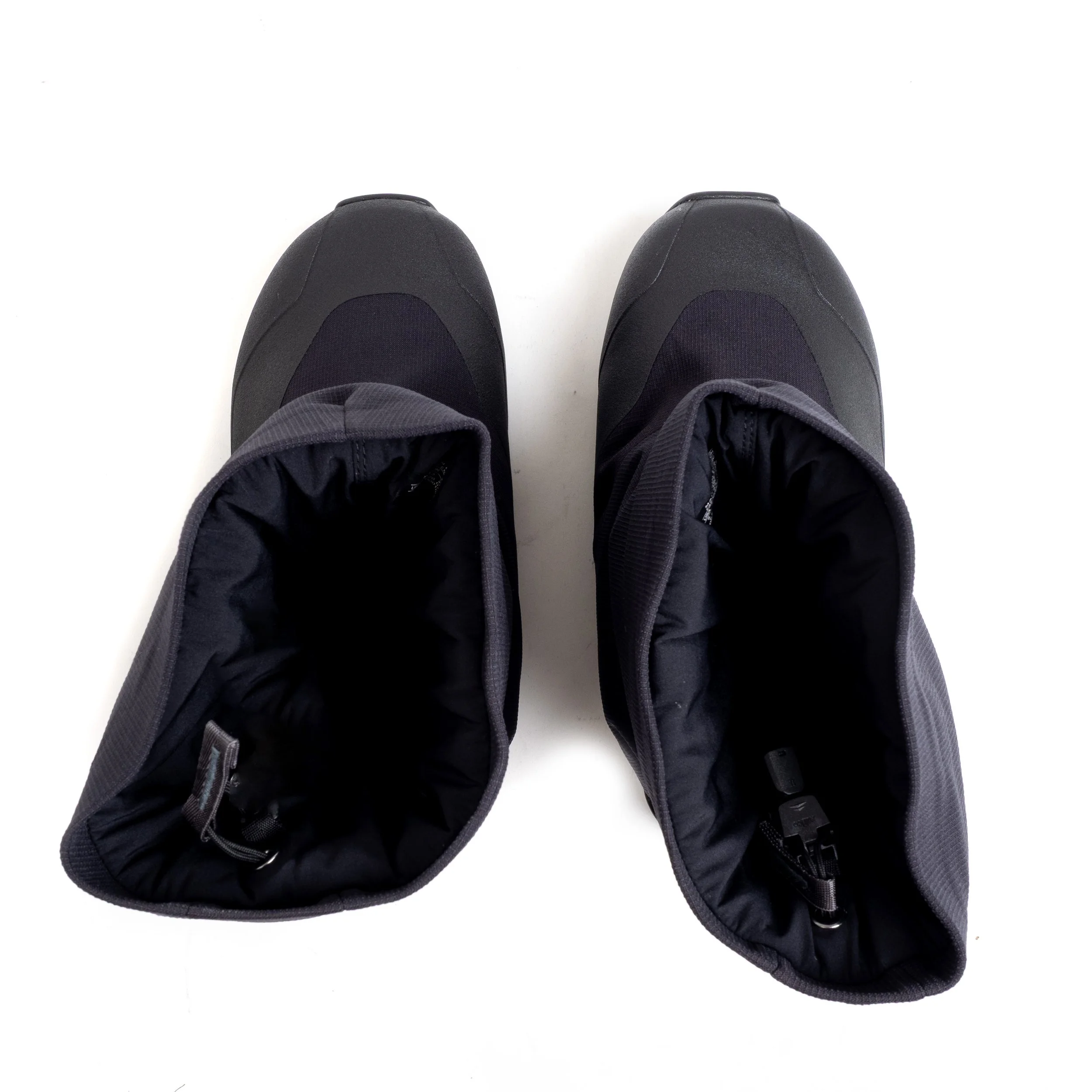 arc-postour-black-04.jpg