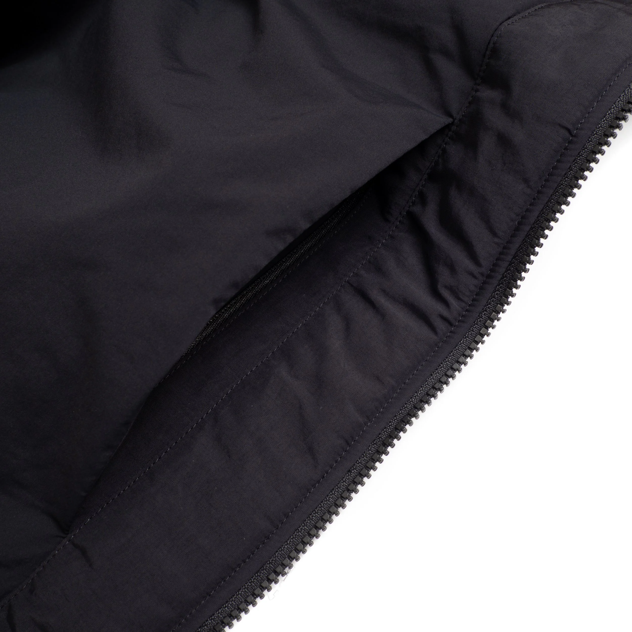 VEILANCE-Naroda-Ins-Jacket-Black-07.jpg