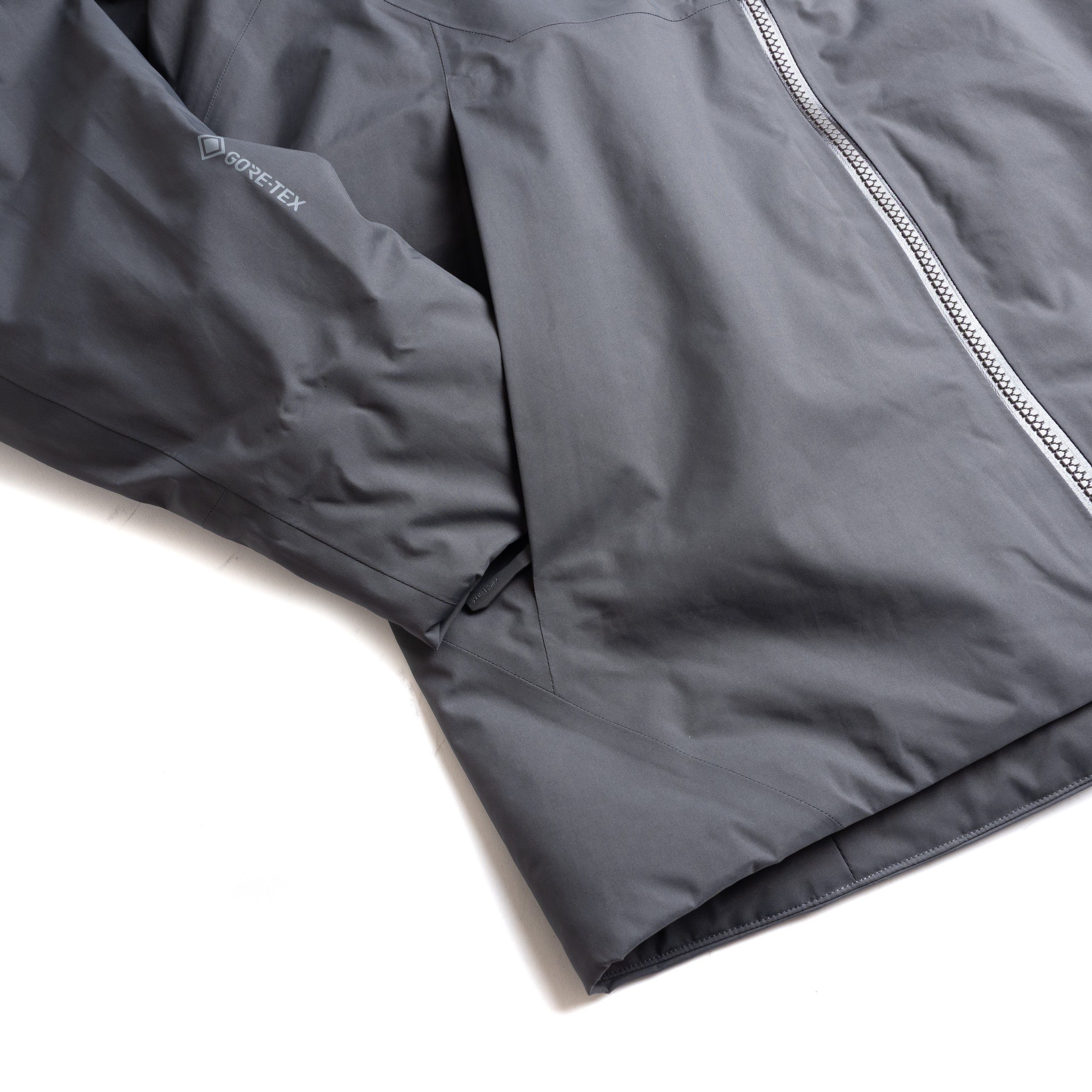 Arc-Ralle-Ins-Jacket-Cloud-05.jpg