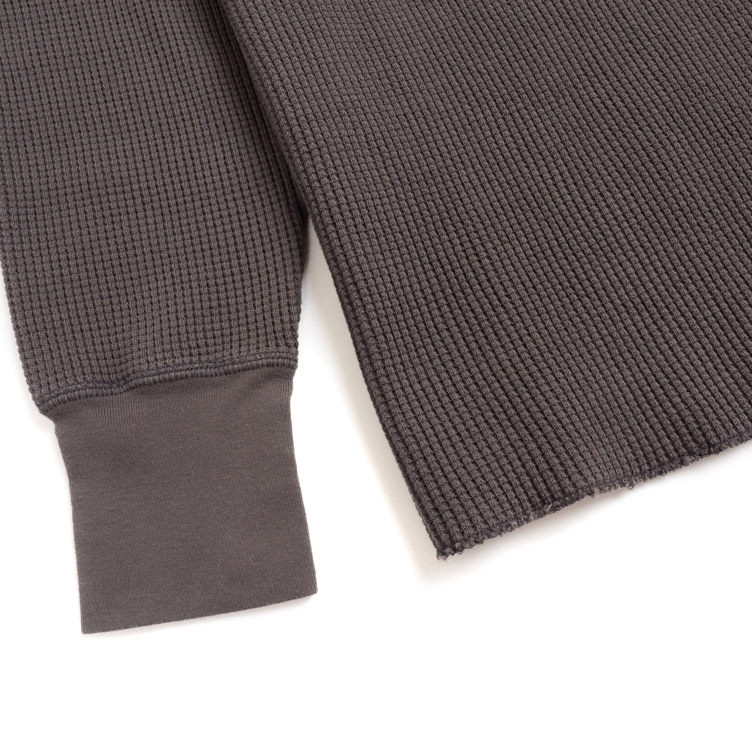 CIOTA-LS-Waffle-CharcoalGrey-05.jpg