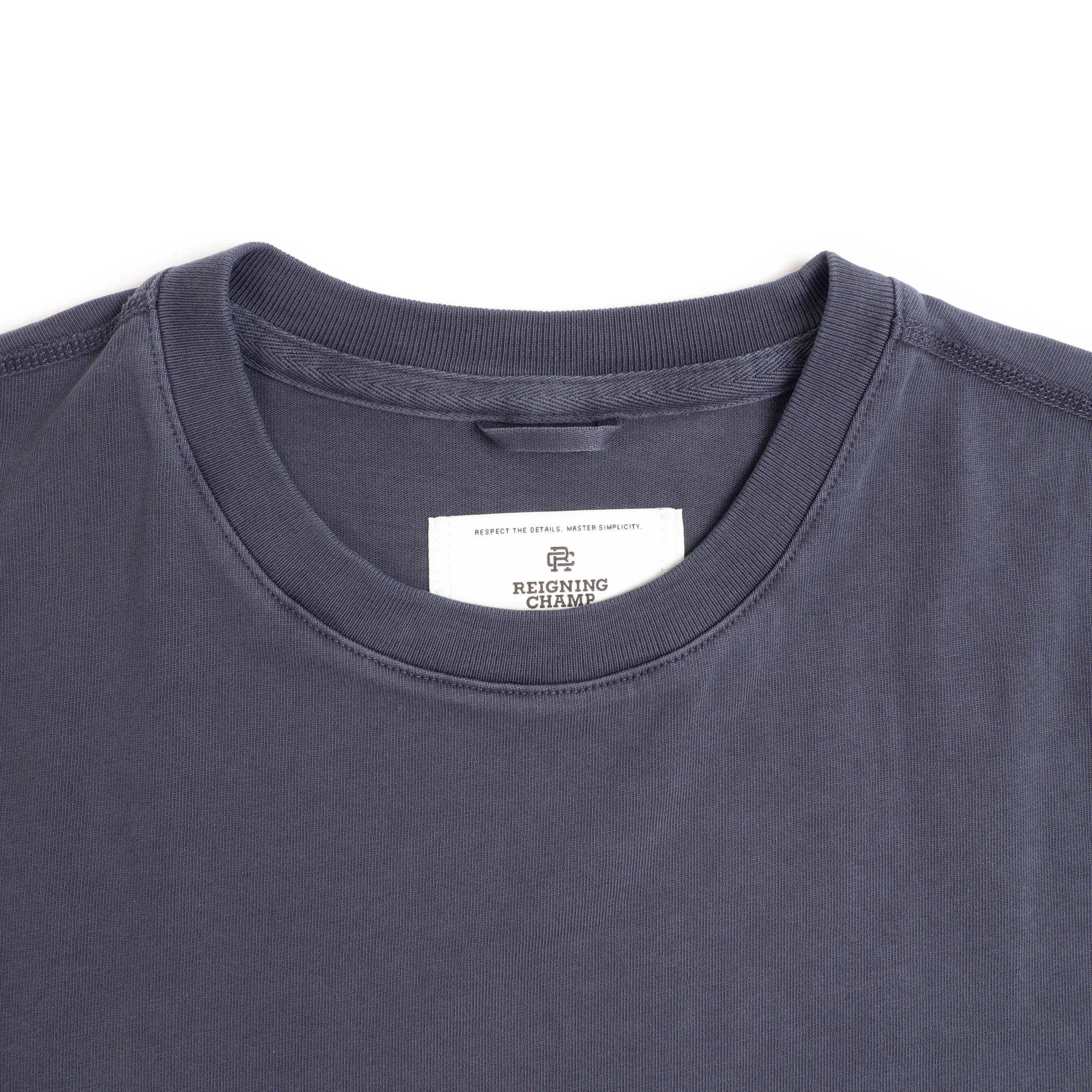 RC-Fadeaway-Tee-Navy-04.jpg