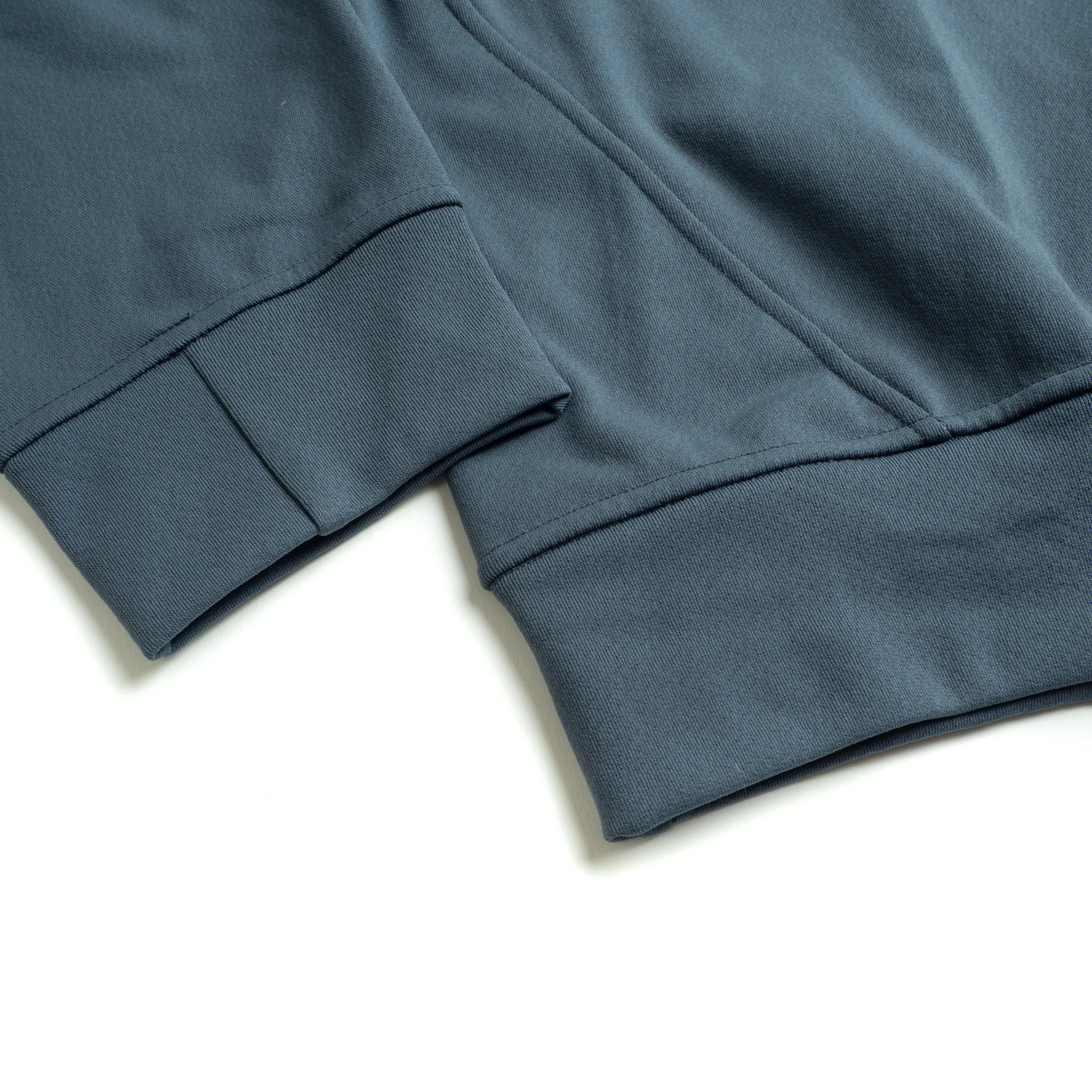 VEILANCE-Consola-Fleece-Neptune-05.jpg