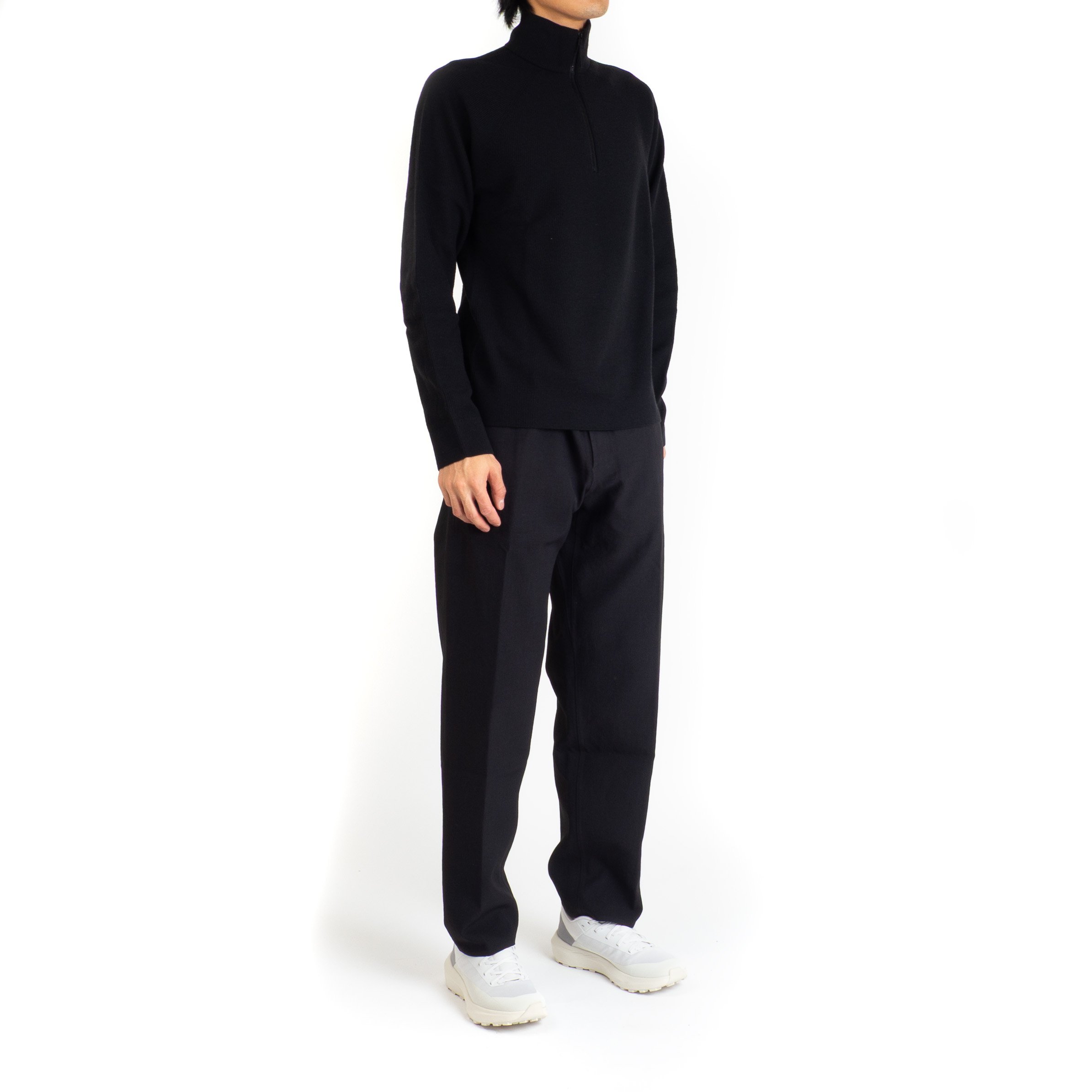 Saic-Pant-Black-02.jpg