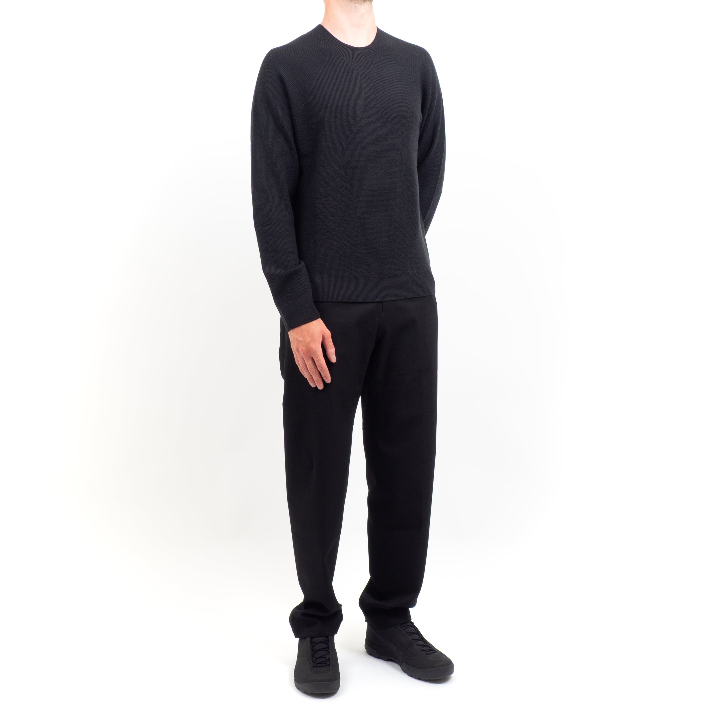 AV-Conic-Midlayer-Black-02.jpg