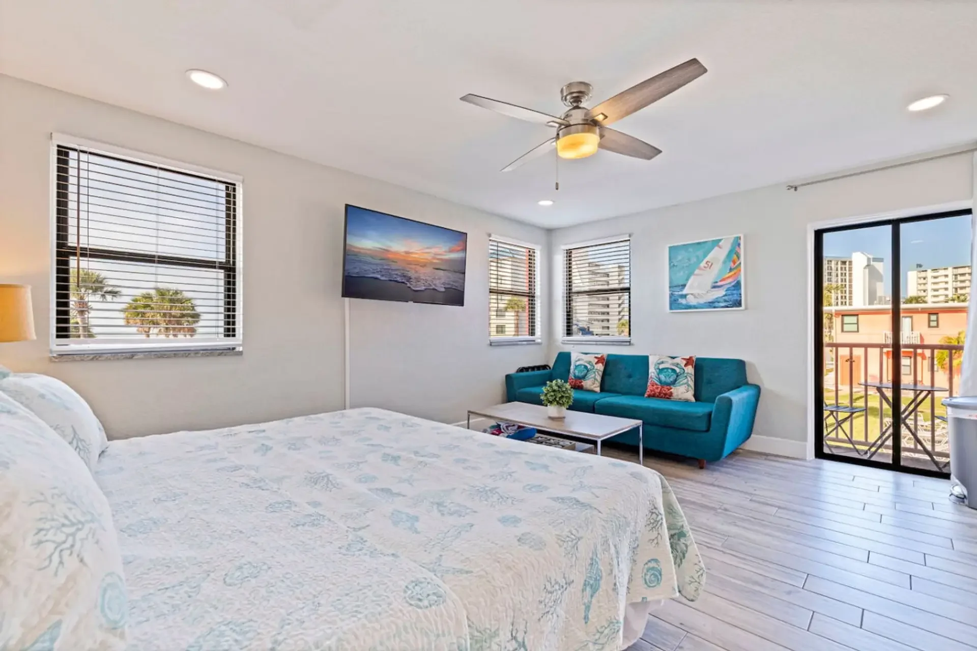 Beach-Goers Paradise Getaway! Pool! Sun! Fun!
