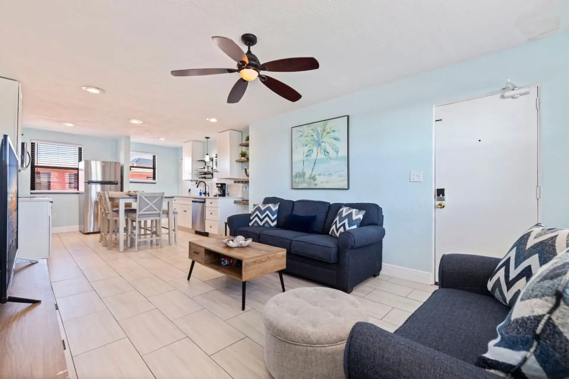 Steps from Beautiful Upham Beach and Heated Pool
