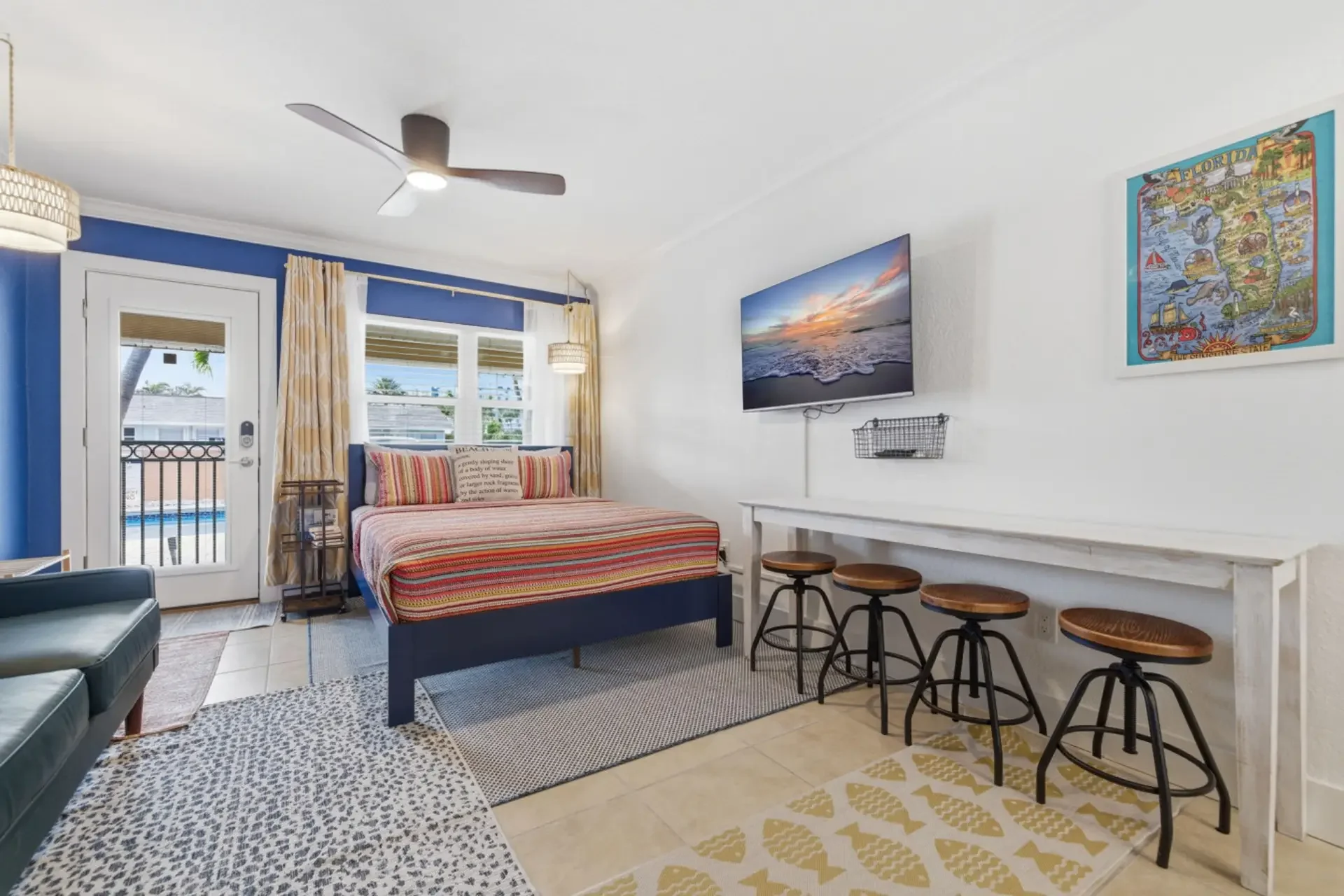 Peaceful Poolside Studio - Across from Beach