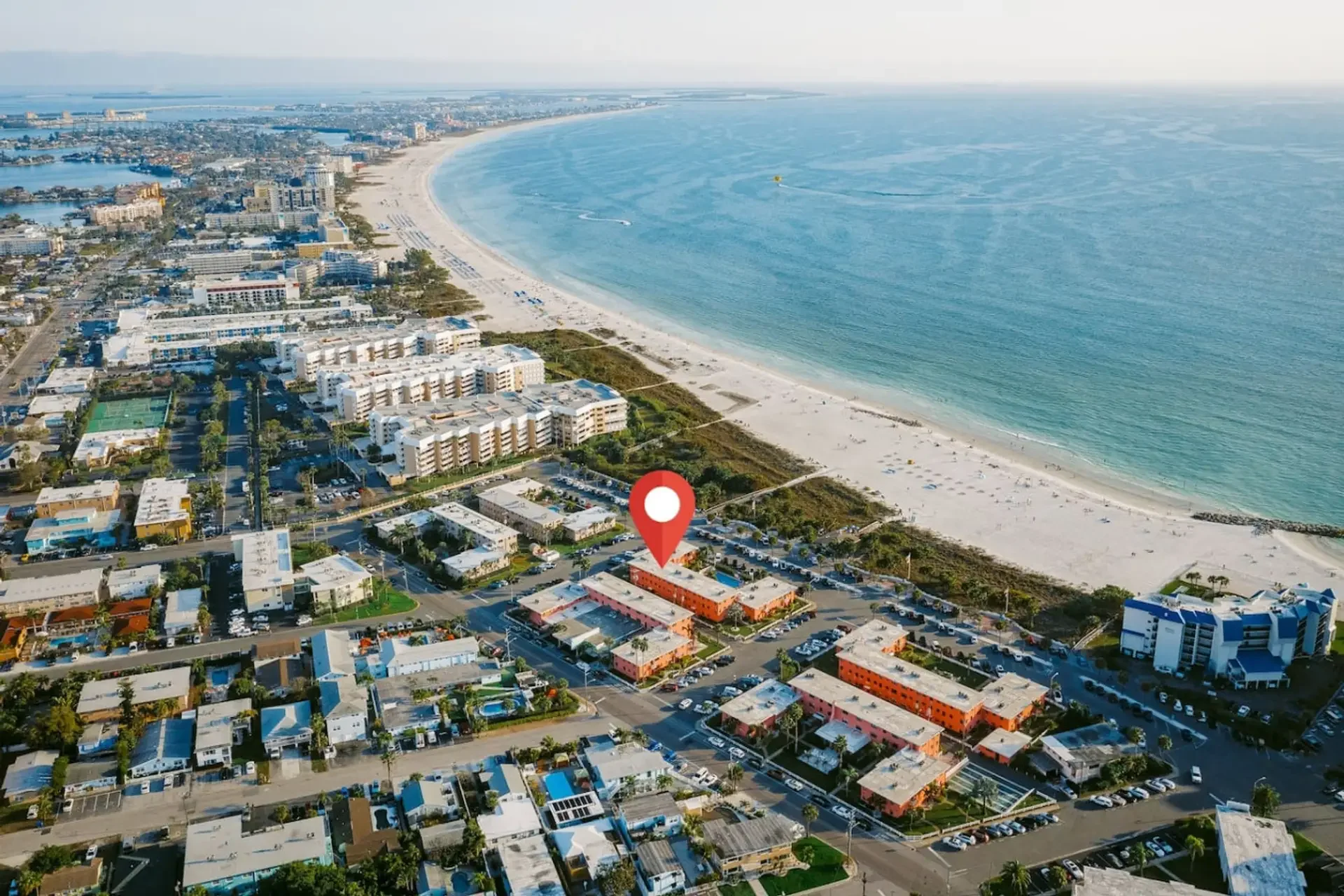 Gulf Breezes &amp; Beach Days - St Pete Beach Condo