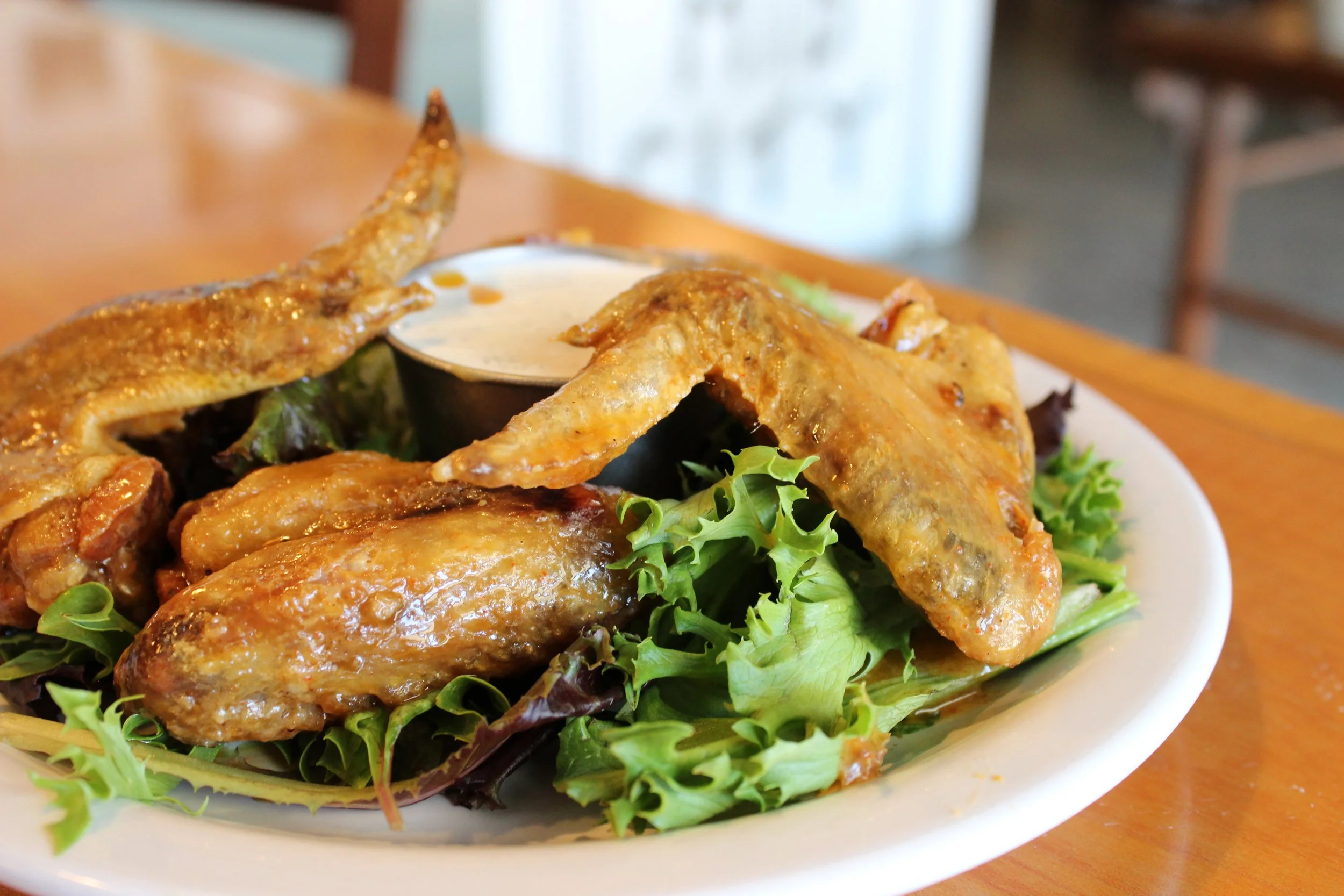 fried-chicken-wings-salad-jeds-local-baton-rouge.JPG