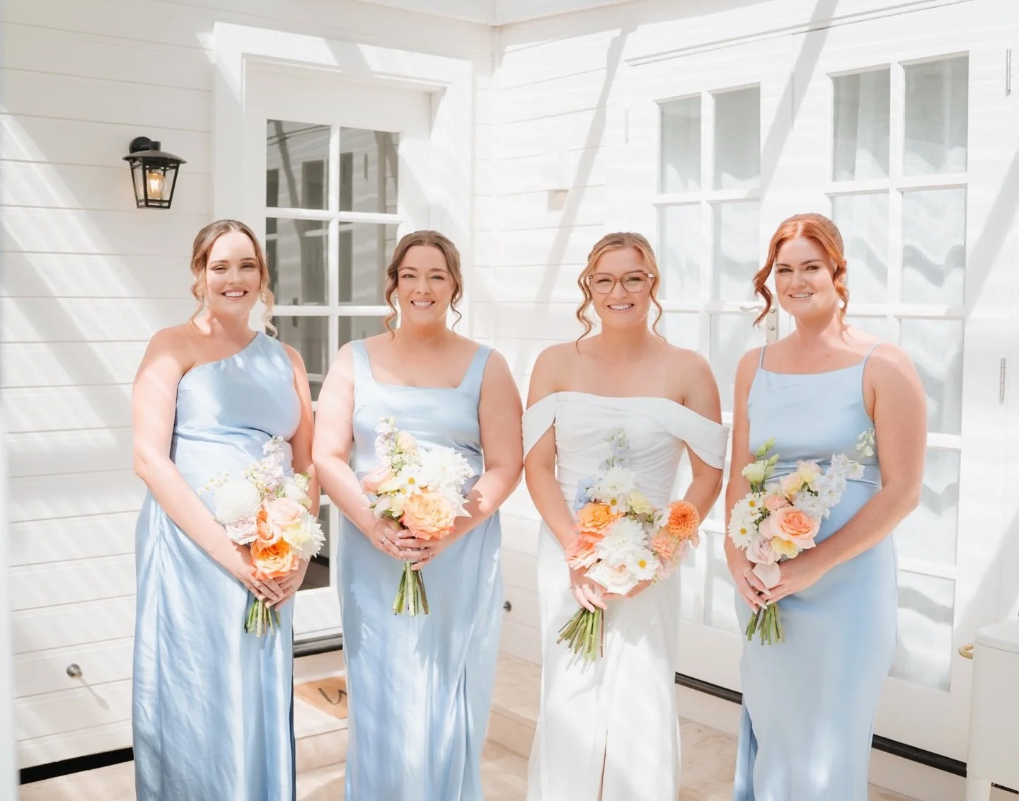 When everyone still looks like themselves - just a little polished 💓

Always my aim with bridal parties 🍾

#newcastlemakeupartist #newcastleweddings #huntervalleywedding #portstephensweddings