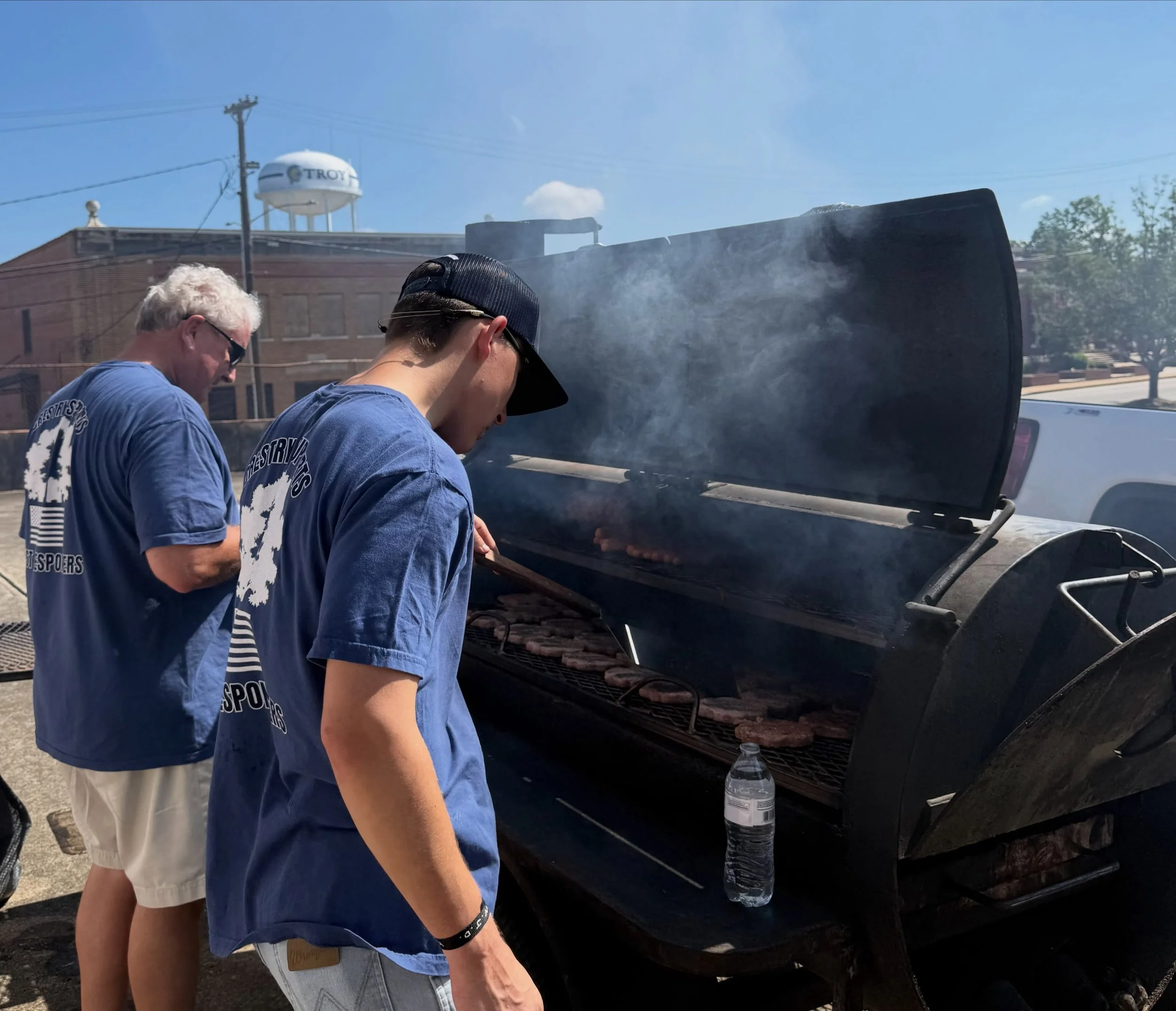 We hosted a Back the Blue First Responders Thank You Lunch in Troy and it was a wonderful opportunity to gather, share a meal, and show our appreciation for the men and women who serve our communities every day.

A special thank you to Senator Josh C