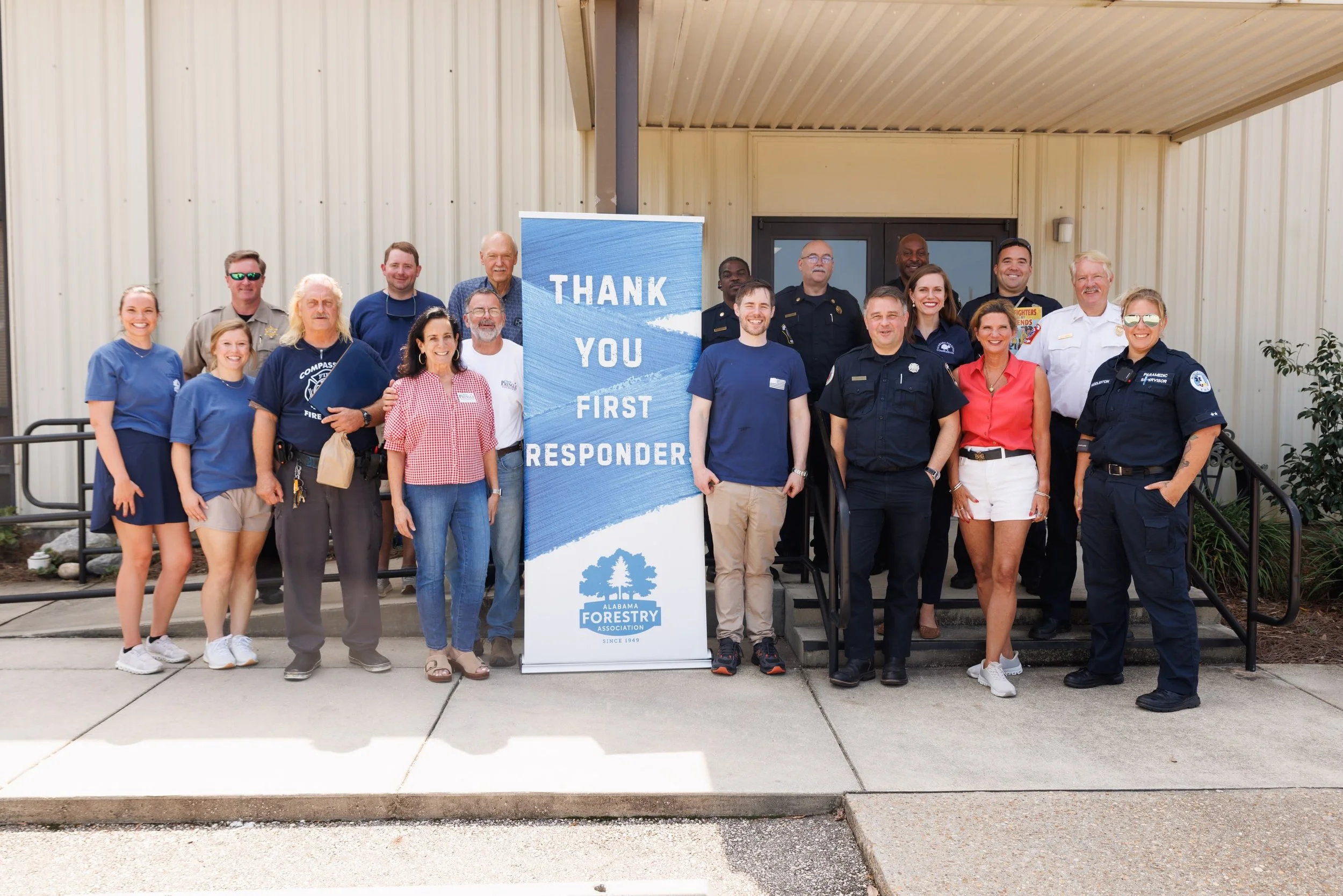 We had a great day this week at a cookout to show our appreciation to first responders in Mobile!

Day in and day out, our local police, firefighters, and EMS personnel serve our neighborhoods. Moments like these remind us how lucky we are to have su