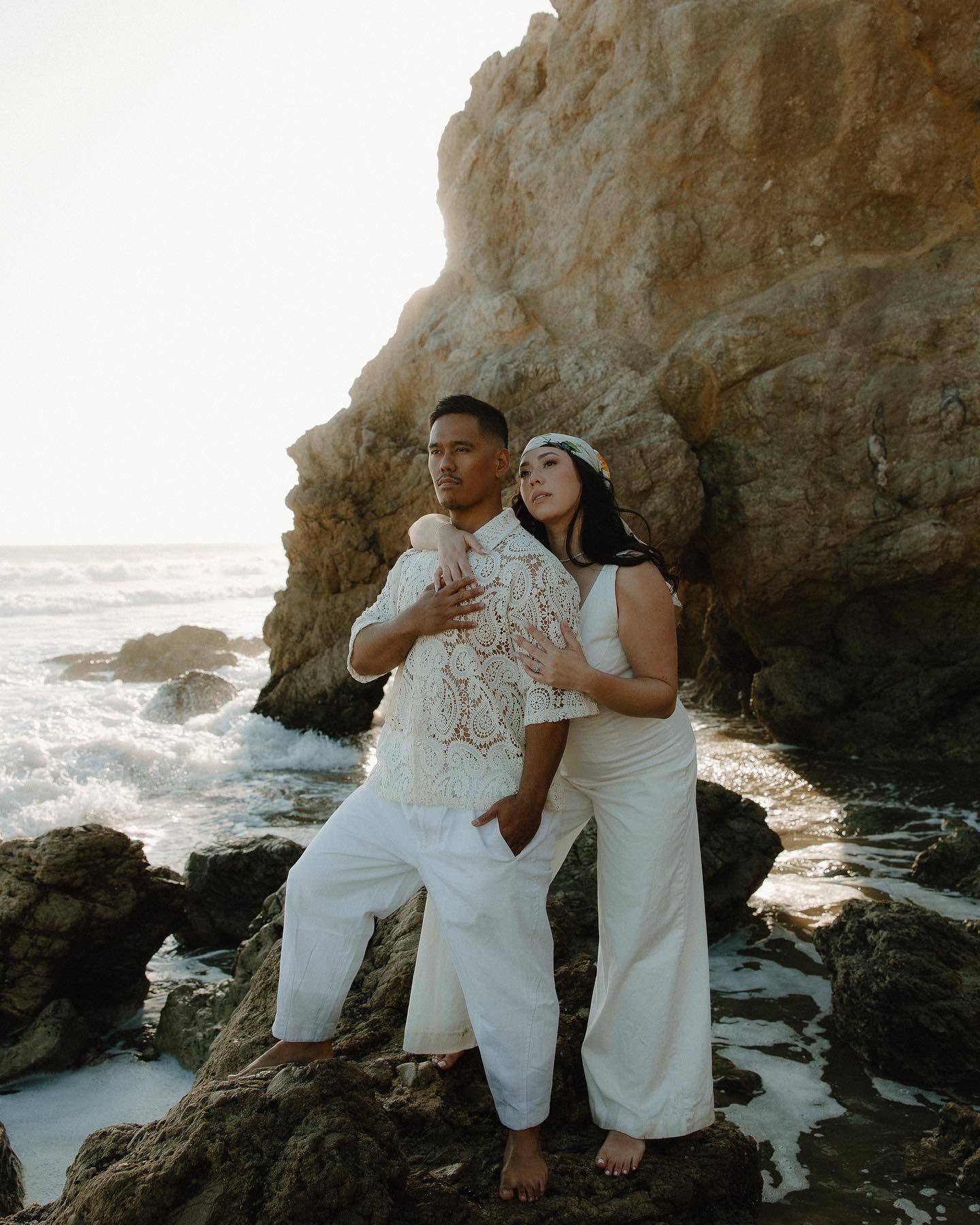 Always take us to Malibu 🤍 We are so excited to share what we&rsquo;ve been up to and our recent engagement sessions &amp; weddings 
.
Part 1 of their romantic European coastal inspired engagement session style by @itszuose . The vibes were perfect 