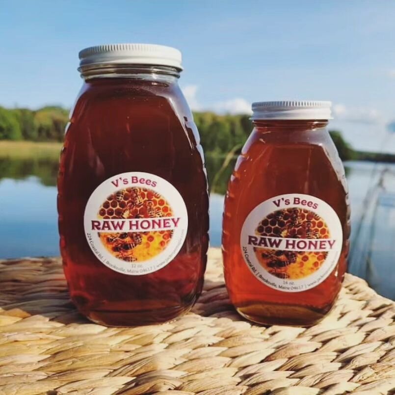 You can find Jackman Maple Syrup along with our local honey on @farmdropus. Order by midnight Monday! 
@bluehillfarmdrop
@deerislefarmdrop 
@mdi.farmdrop