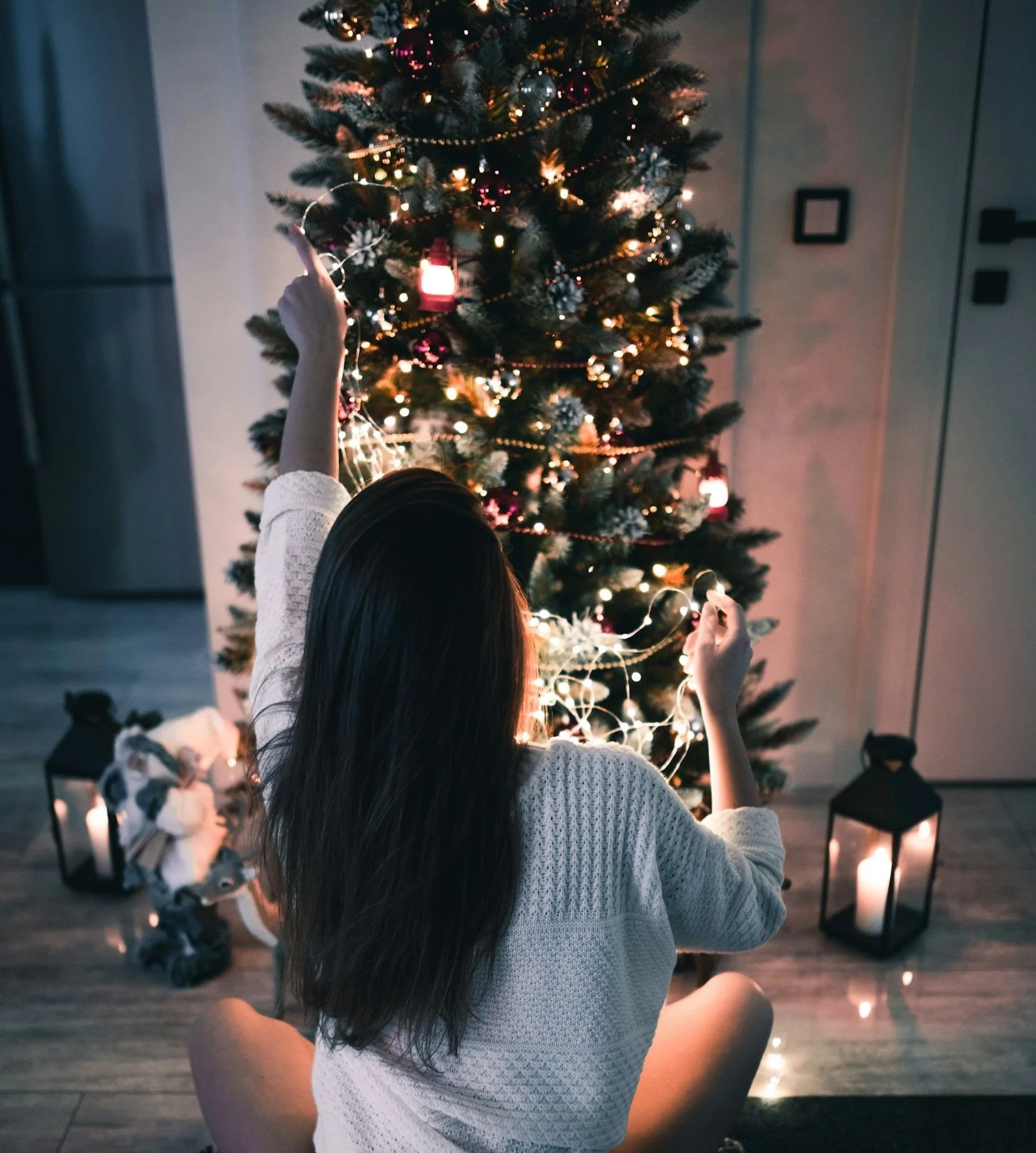 While everyone talks about Christmas events and celebrations, the background work usually falls on women. Planning, organising, remembering, managing family dynamics and carrying the mental load all contribute to physical tension.
