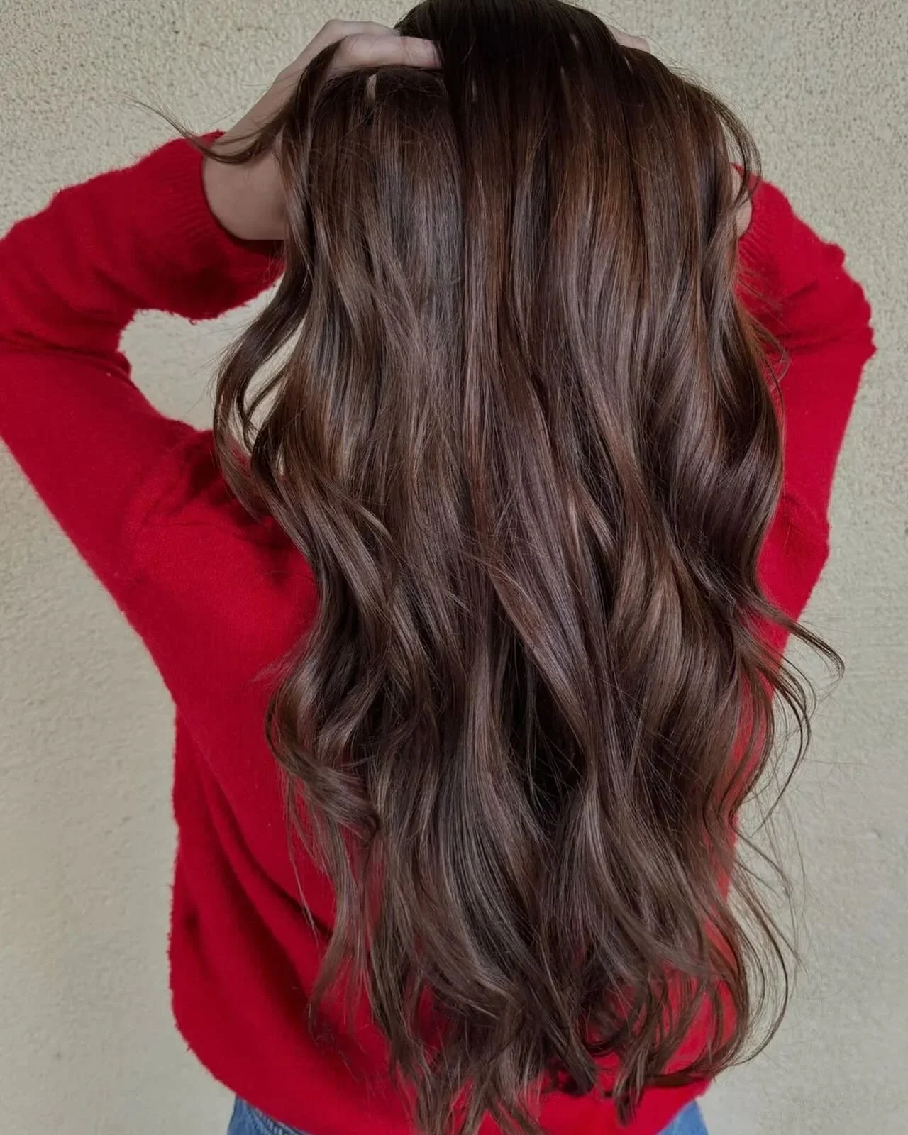 All we want for Christmas is for you to have great hair! 🍫❤️🤎

Book those last minute holiday appointments now! 

‼️&nbsp;only 21 days left till Christmas ‼️

#folsomhair #behindthechair #holidayhair #916hair #530hair #folsomsalon #brunette #chocol