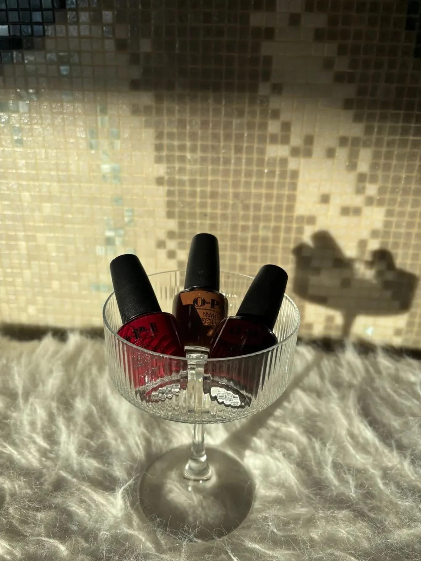 Elegance at your fingertips. Literally. 
Make a statement this season with these bold but classic colors. 

Be sure to book your holiday manicures + pedicures ASAP! Limited availability 💅🏻&nbsp;

#folsomnails #nailsalon #folsompedicure #folsommanic