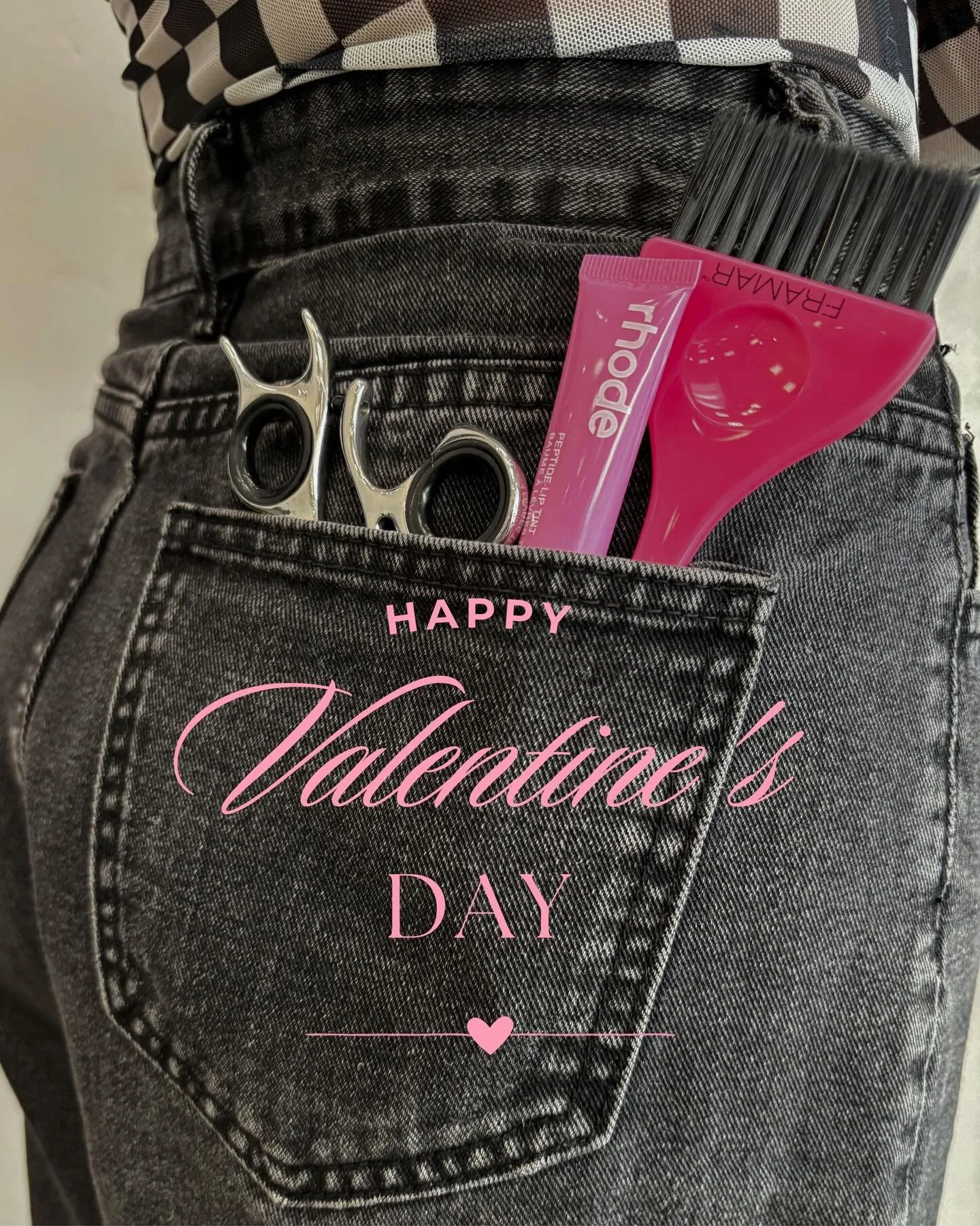 Tools of the trade, love in every detail 💕  Happy Valentine&rsquo;s day to all our cuties, we love you so!  #valentines #valentinesday #framar #rhode #samvilla