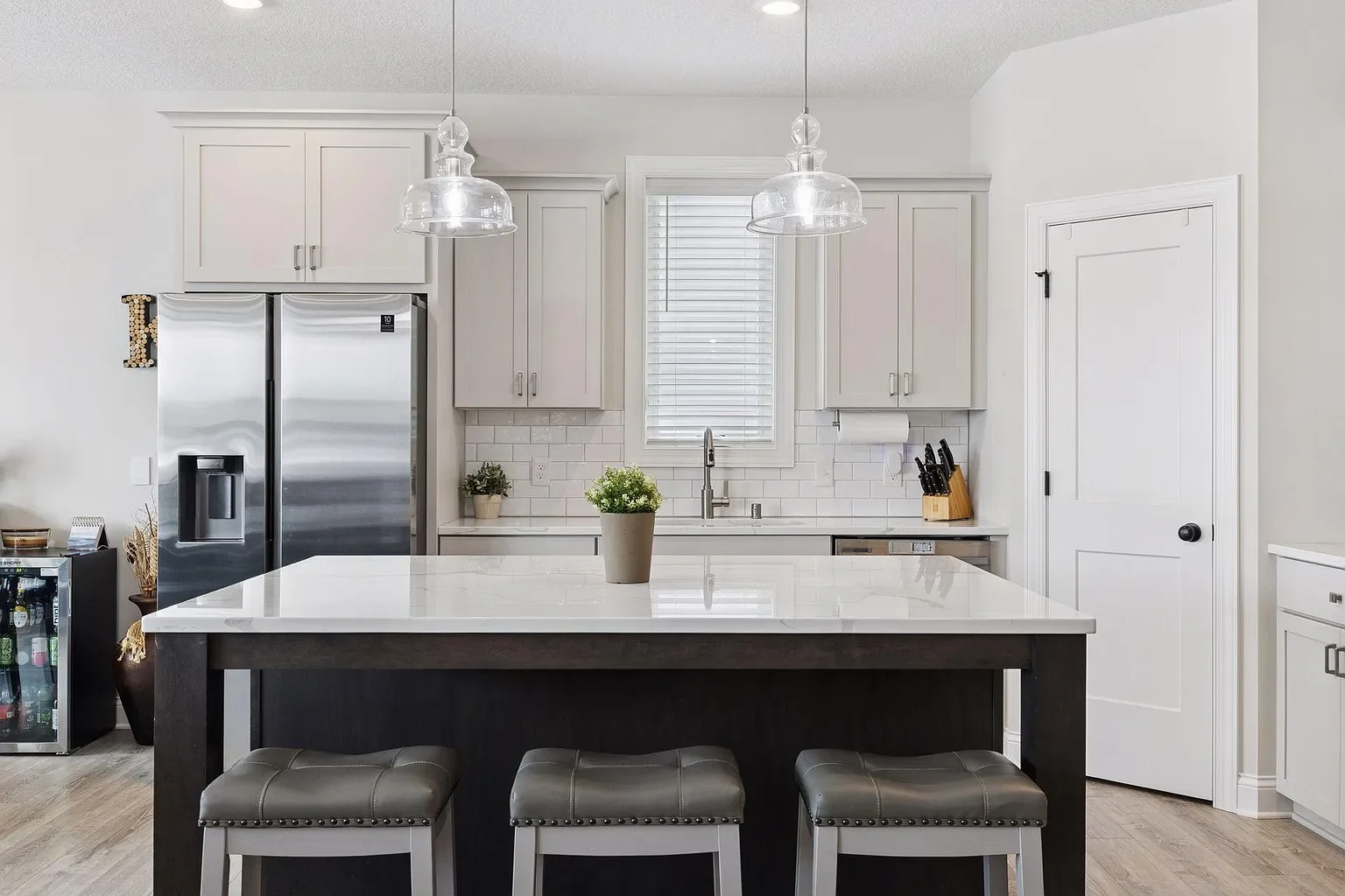 Modern One-Level Living in the Heart of Woodbury