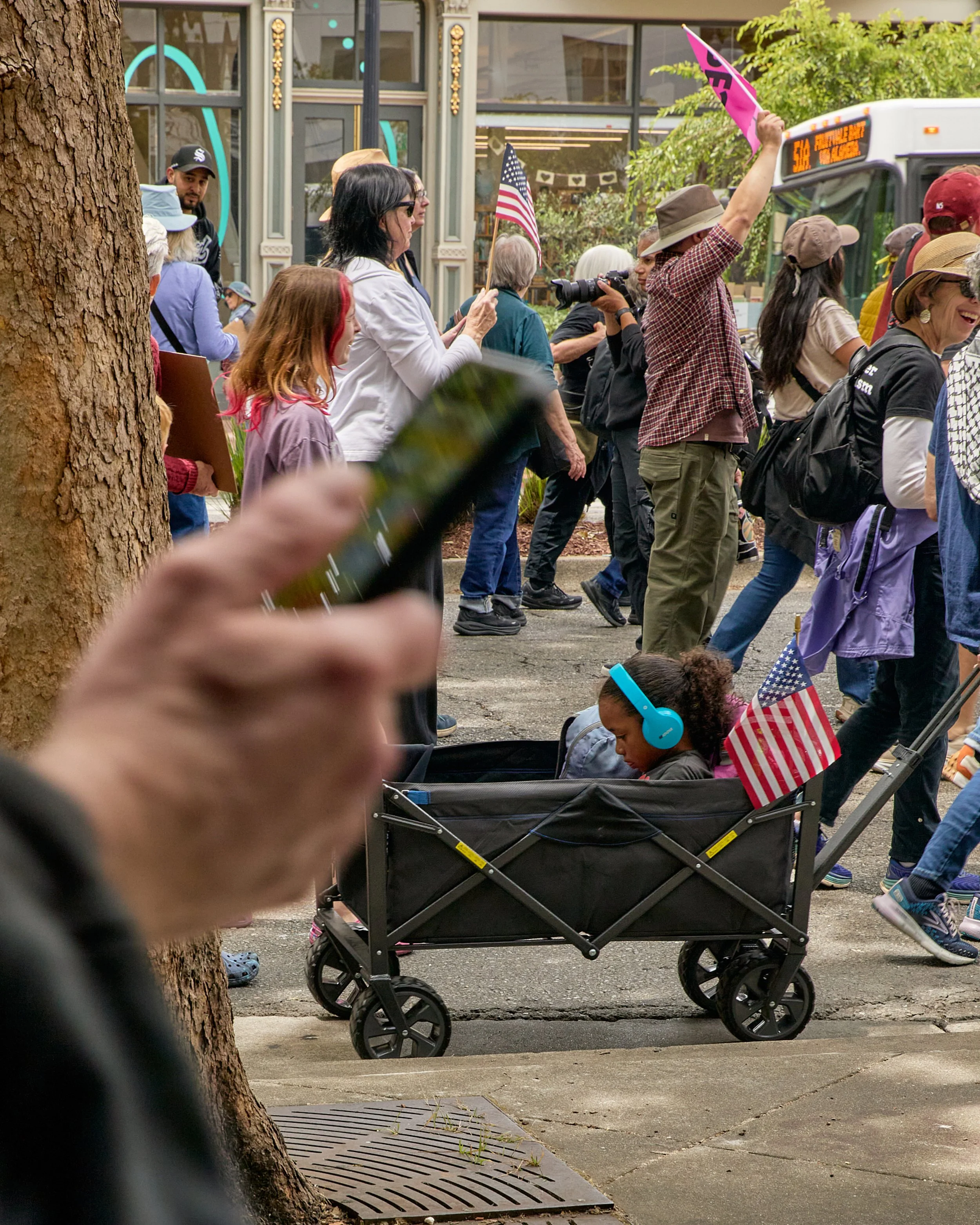 Melissa-Zink-Photography-No-Kings_Oakland- 15.jpg