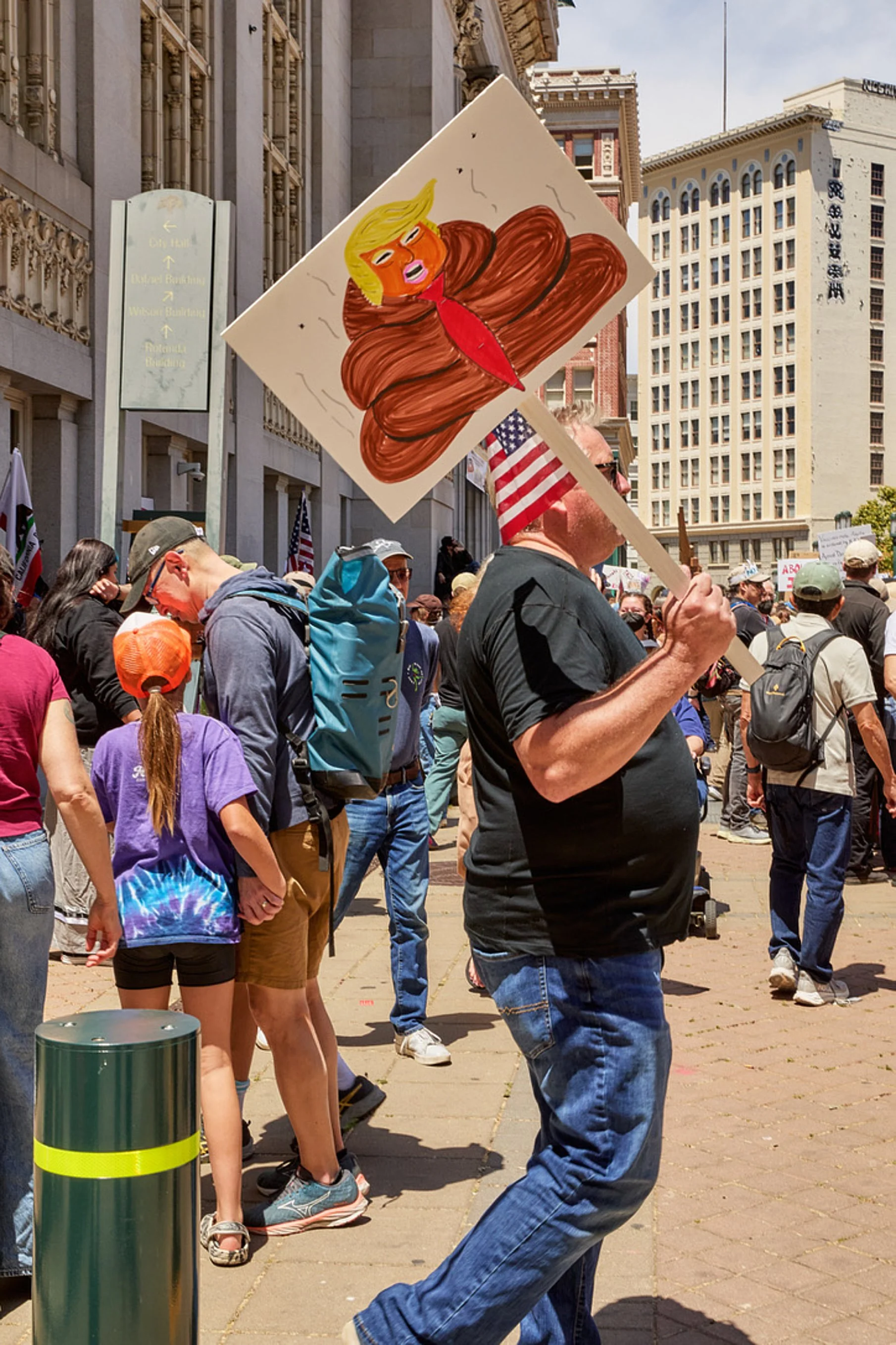 Melissa-Zink-Photography-No-Kings_Oakland- 33.jpg