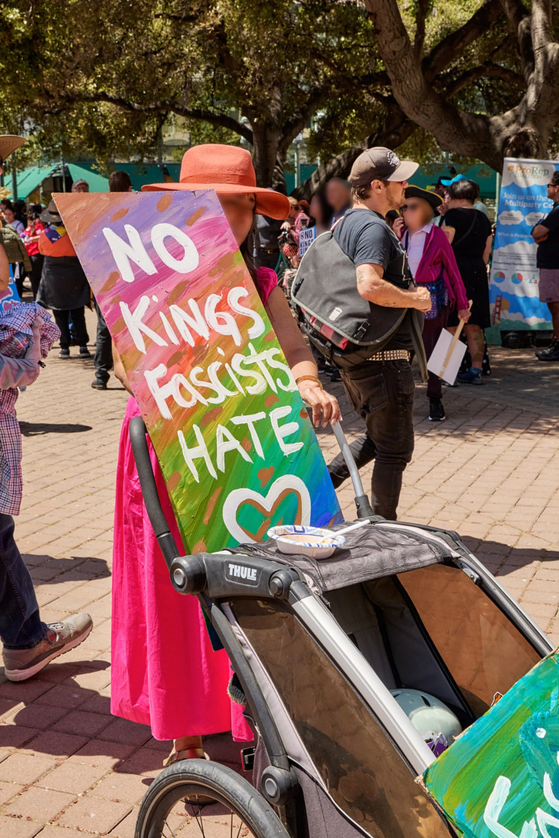 Melissa-Zink-Photography-No-Kings_Oakland- 39.jpg