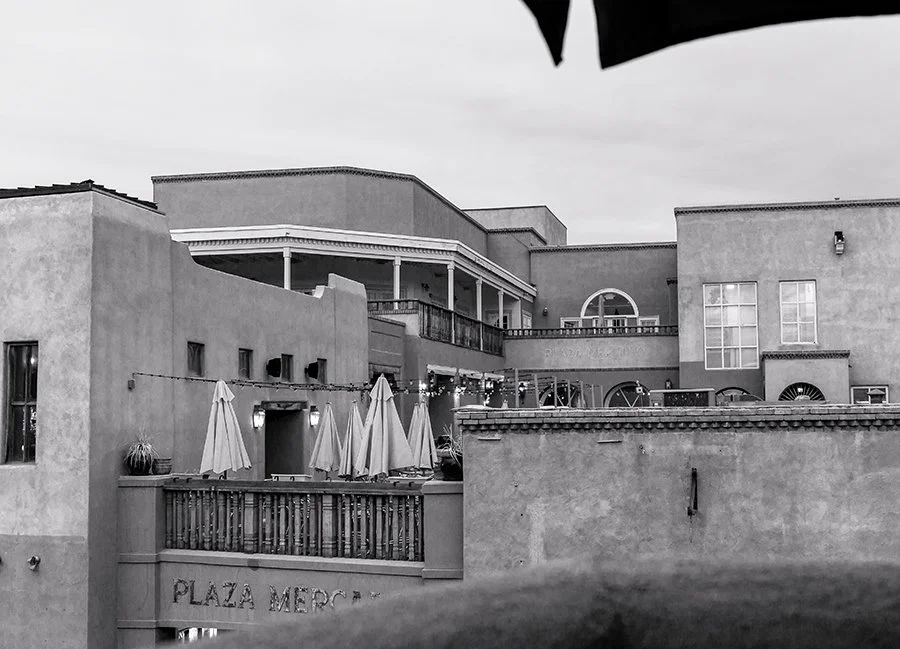 plaza_mercado_bnw.jpg