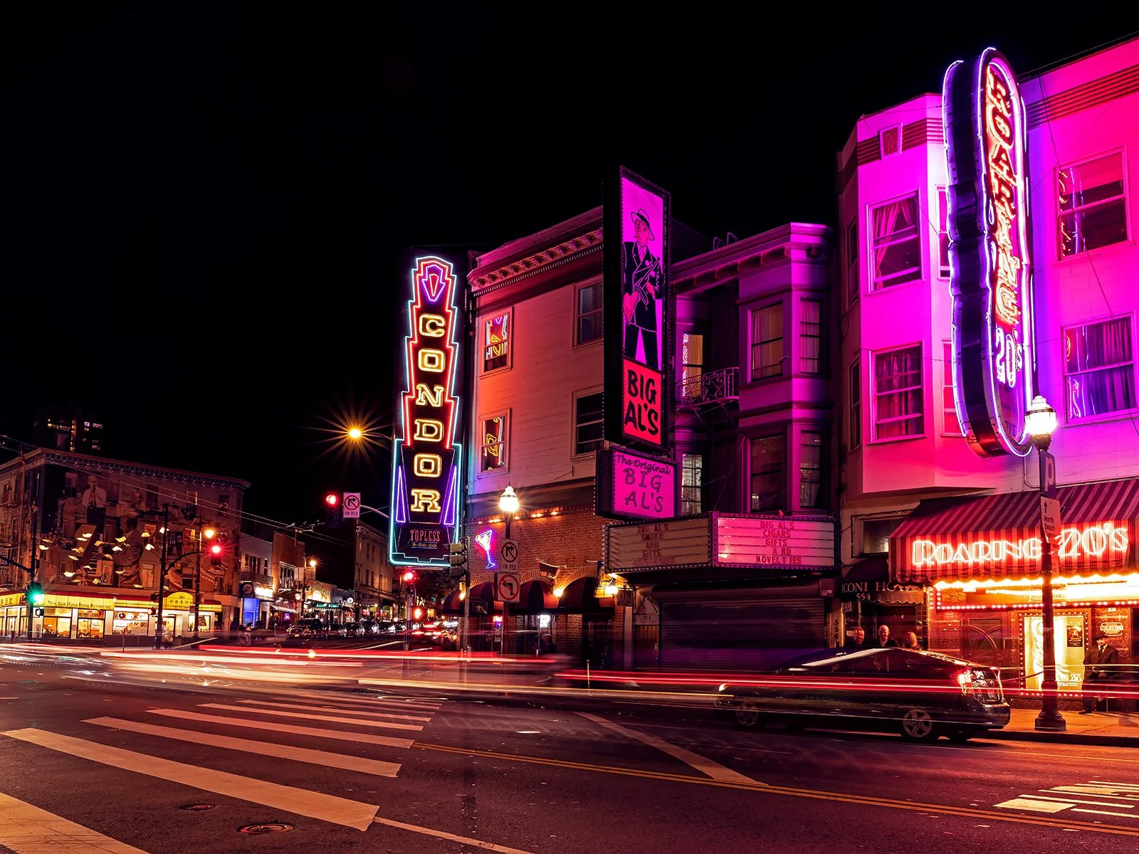 tripsavvy_brdwy_clmbus_sf3.jpg